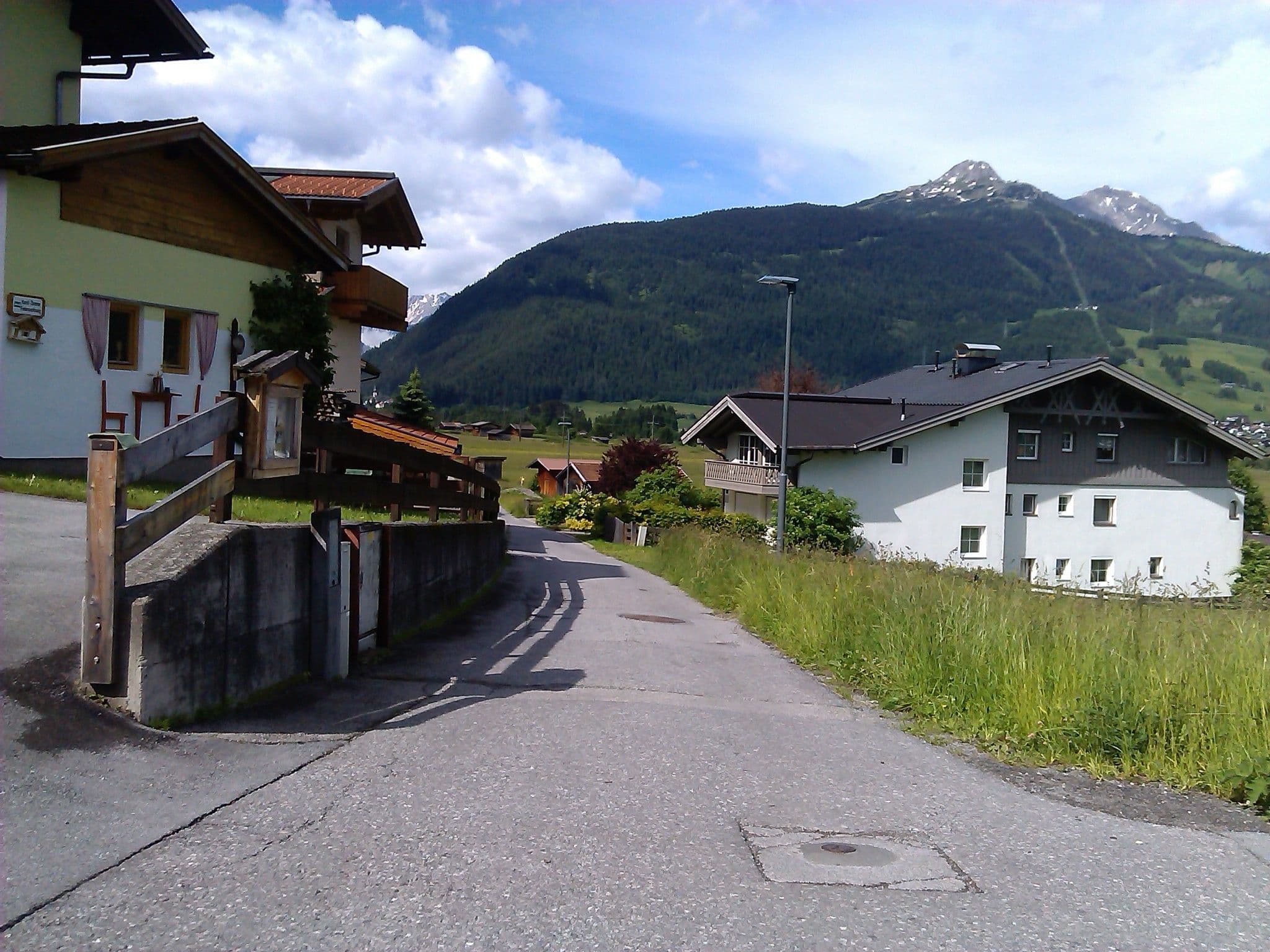 Street view near Apartments Konrad Posch, Ehrwald — © changchun1 (CC BY-SA · Mapillary)