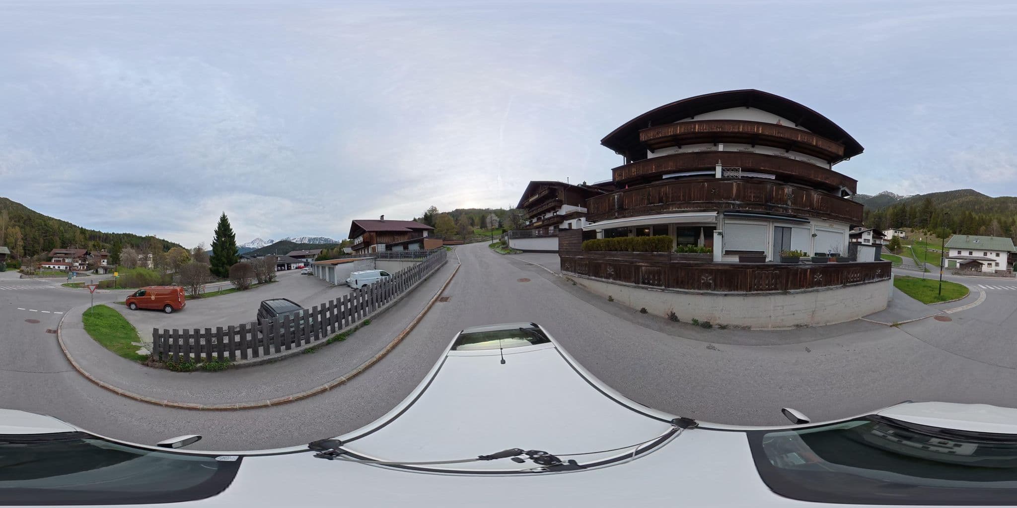 Street view near Alpenkönig Tirol, Reith bei Seefeld — © osmplus_org (CC BY-SA · Mapillary)