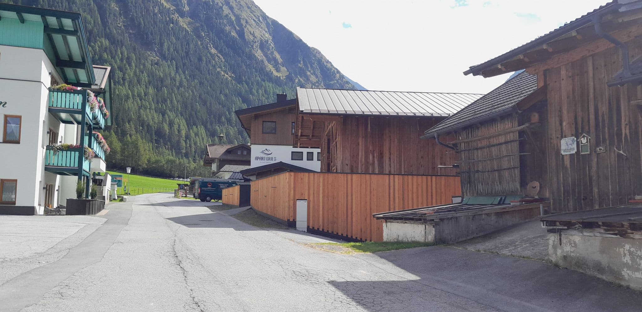 Street view near Haus Daheim - Evi Brugger, Längenfeld — © frankvival (CC BY-SA · Mapillary)