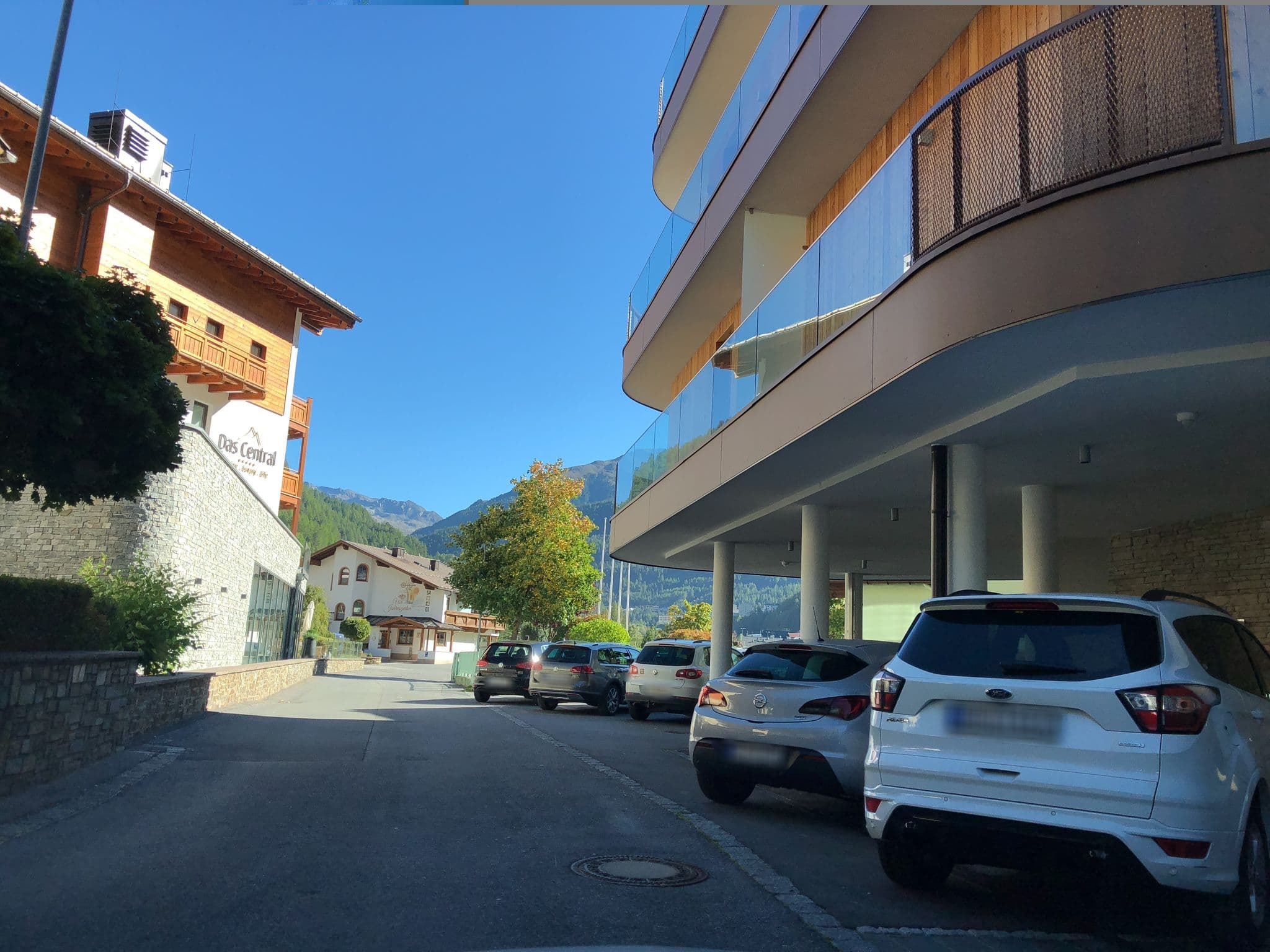 Street view near Gstrein, Gastronomiebetriebe GmbH, Sölden — © chuck (CC BY-SA · Mapillary)