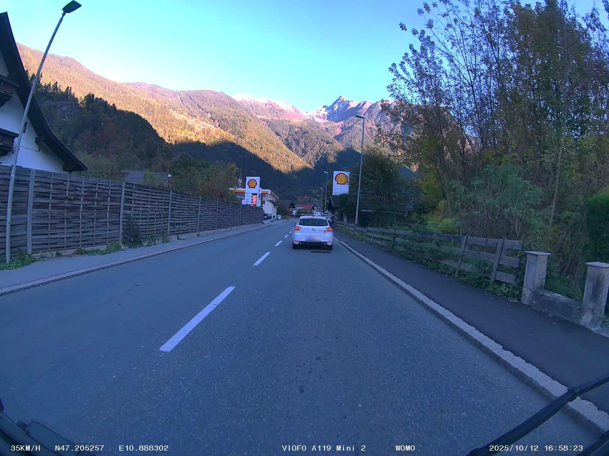 Street view near Pension Pohl, Oetz — © soulcover (CC BY-SA · Mapillary)