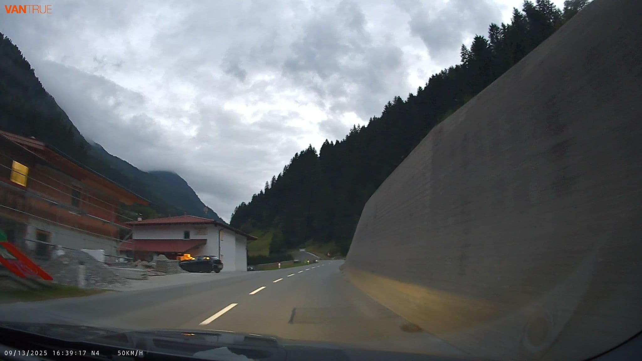 Street view near Haus am Wildbach Gleirscher Christina und Andreas, Neustift im Stubaital — © fcignat (CC BY-SA · Mapillary)