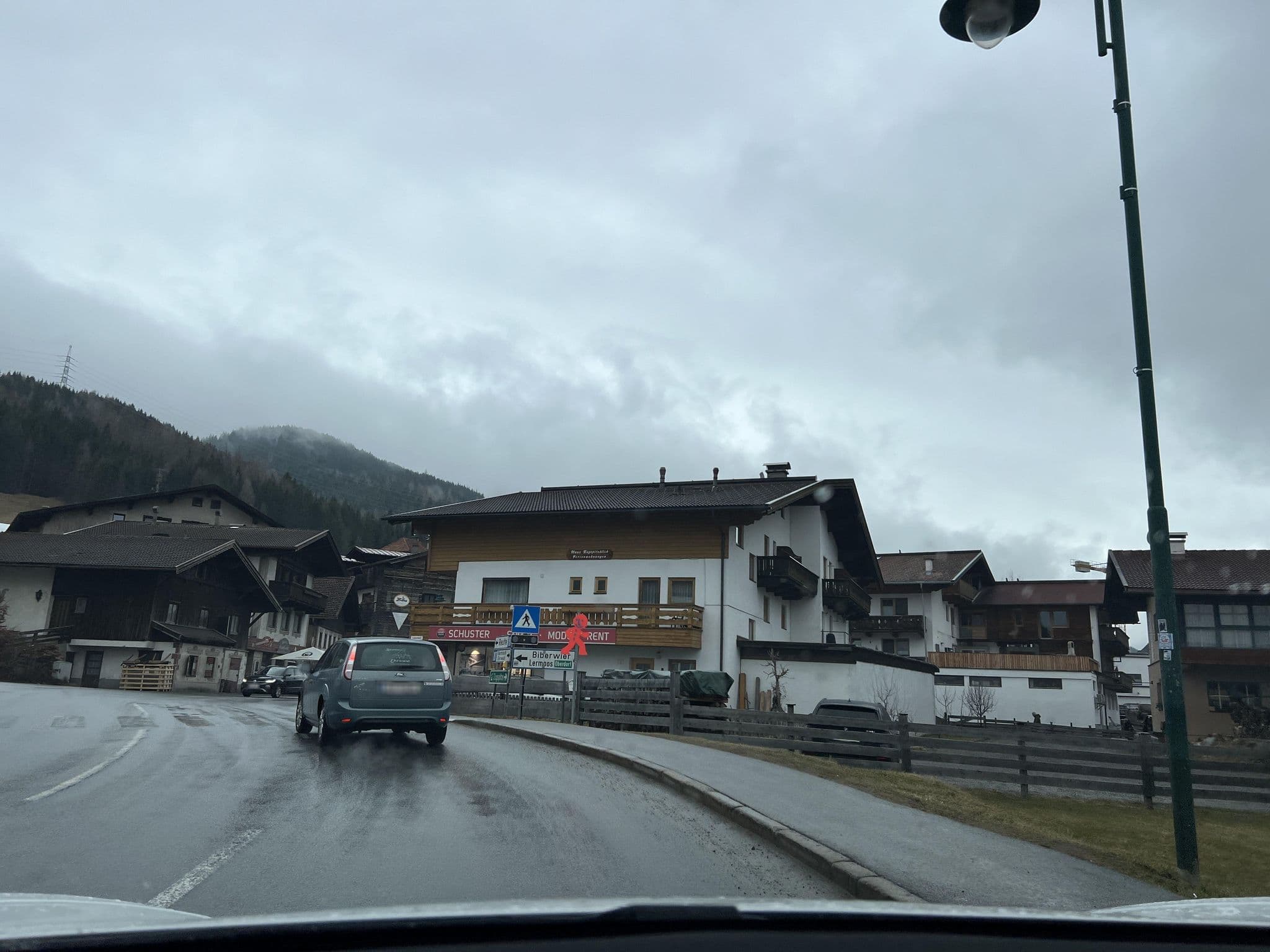 Street view near Appartements Sam, Lermoos — © ottor (CC BY-SA · Mapillary)