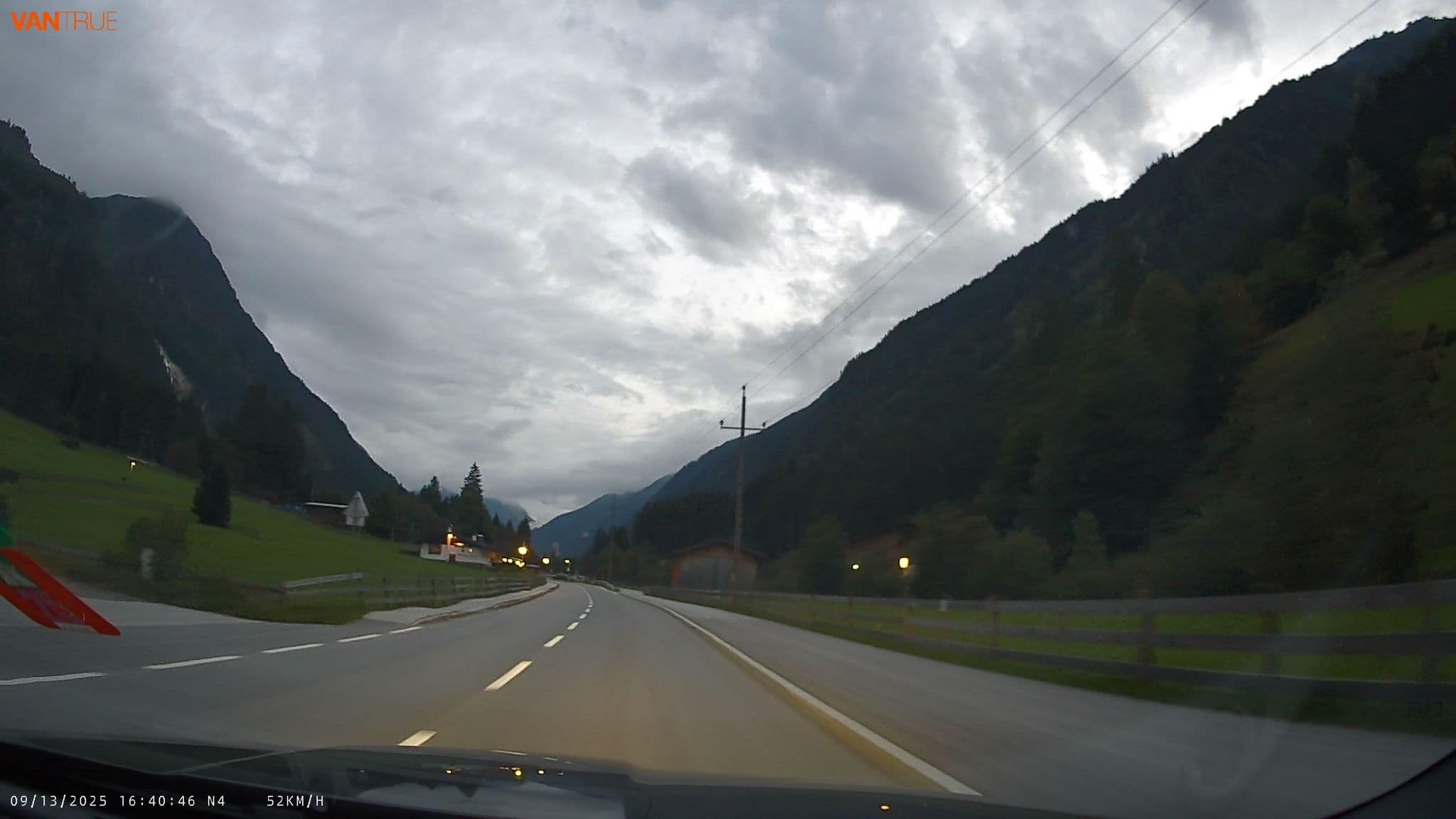 Street view near Kempf Anna, Neustift im Stubaital — © fcignat (CC BY-SA · Mapillary)