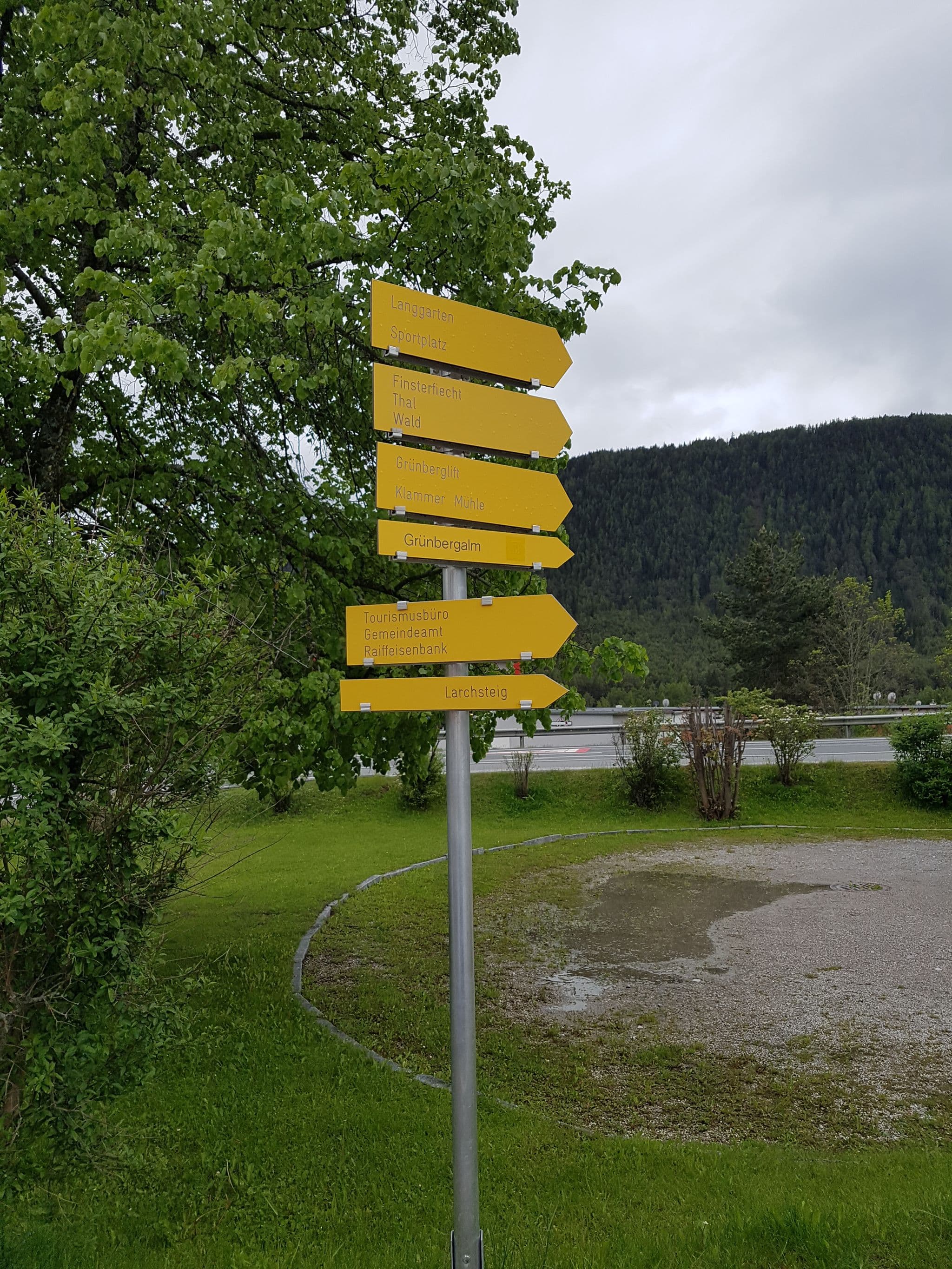 Street view near Gasthof Stern Hotel Obsteig, Obsteig — © schermy_at (CC BY-SA · Mapillary)