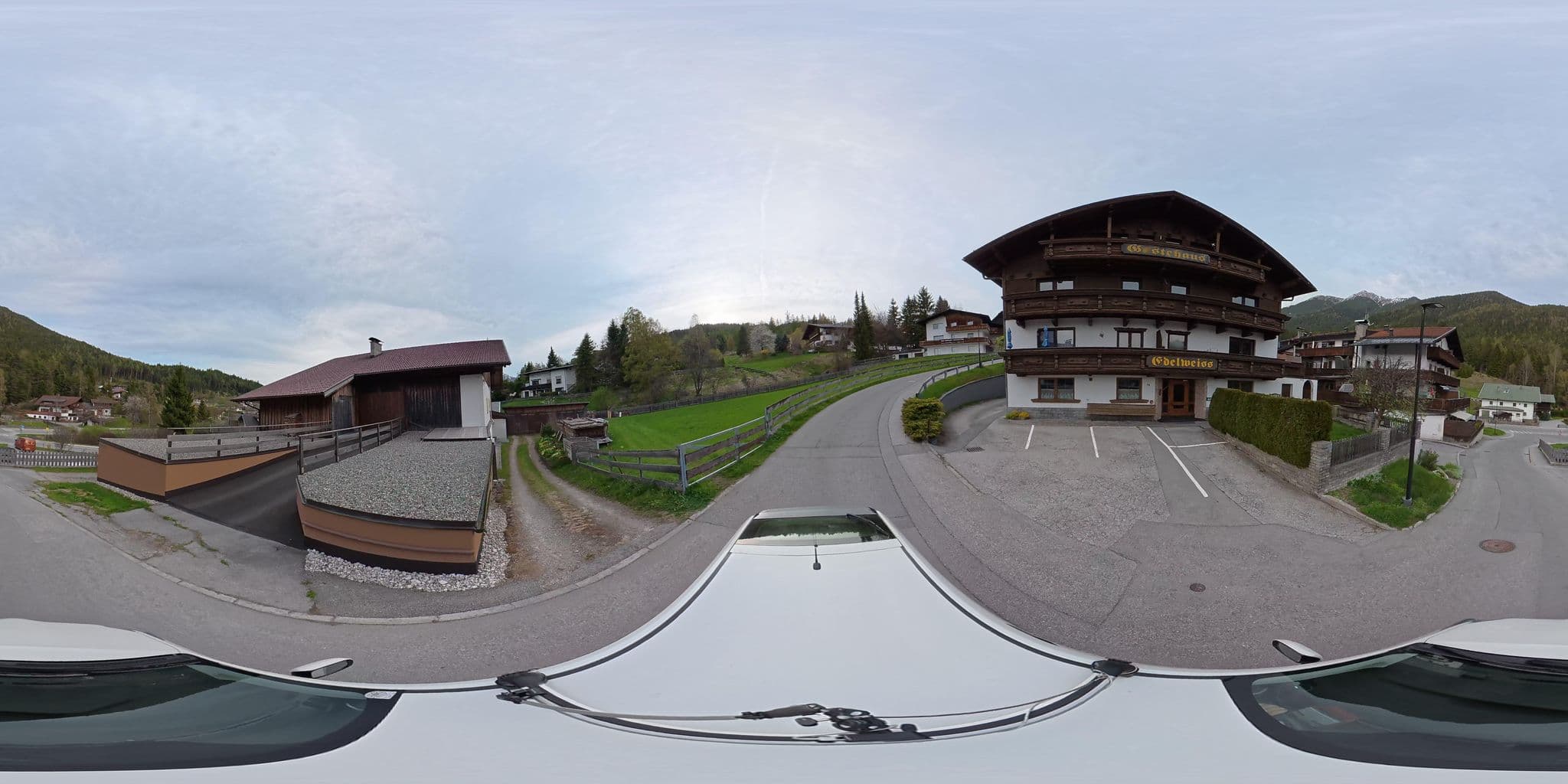 Street view near Bernhard Stingl, Reith bei Seefeld — © osmplus_org (CC BY-SA · Mapillary)