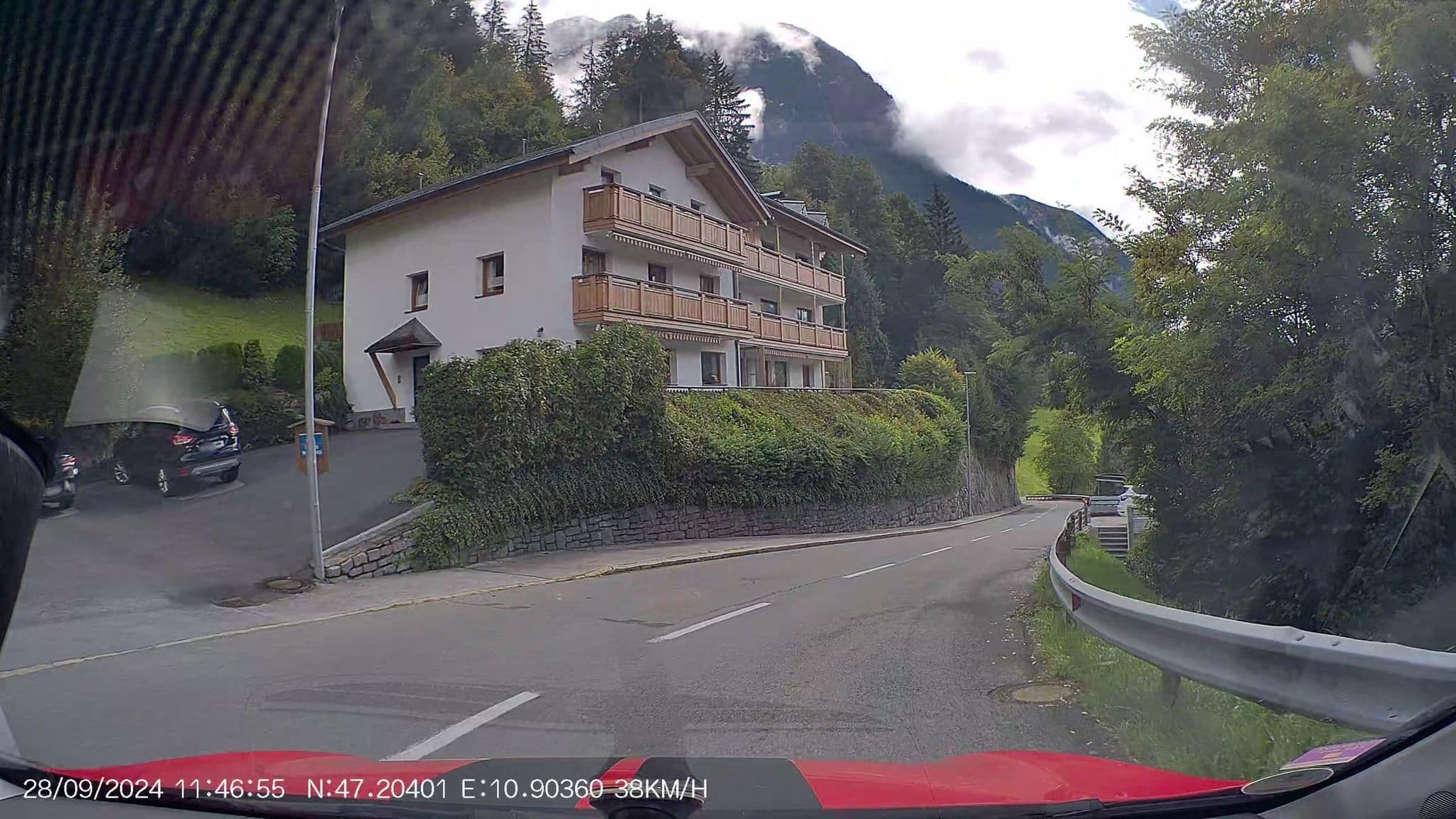 Street view near Garni Birkheim, Oetz — © AR88 (CC BY-SA · Mapillary)