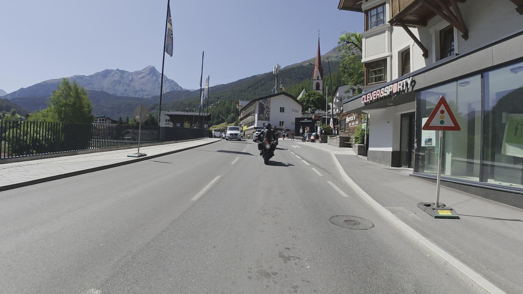 Street view near MEMA Köll Betriebs GmbH & Co., Sölden — © Guzzi_Franze (CC BY-SA · Mapillary)