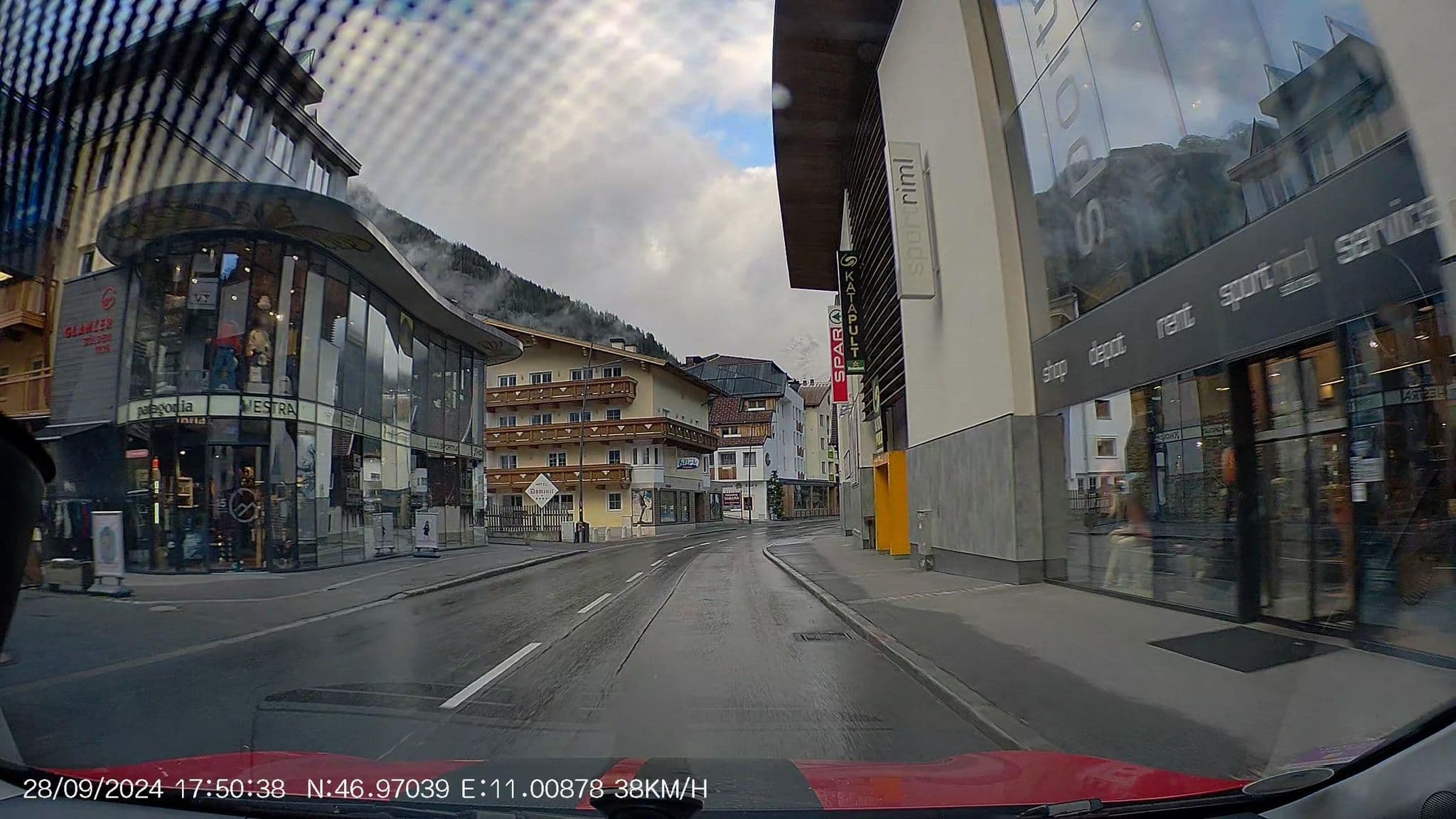 Street view near Die Sportilichen In Sölden, Sölden — © AR88 (CC BY-SA · Mapillary)