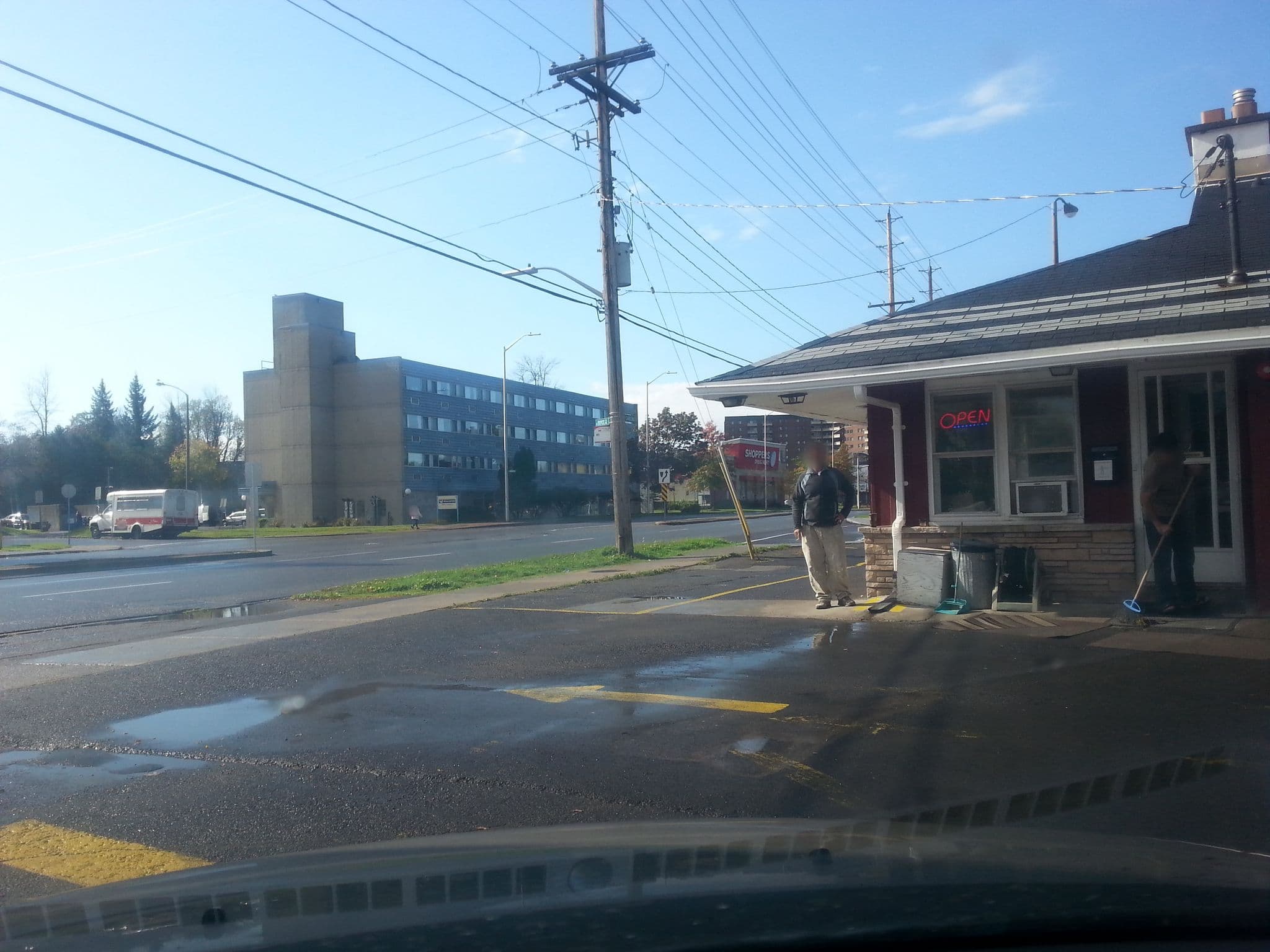 Street view near Stardust Motel, Aylmer — © tristan (CC BY-SA · Mapillary)