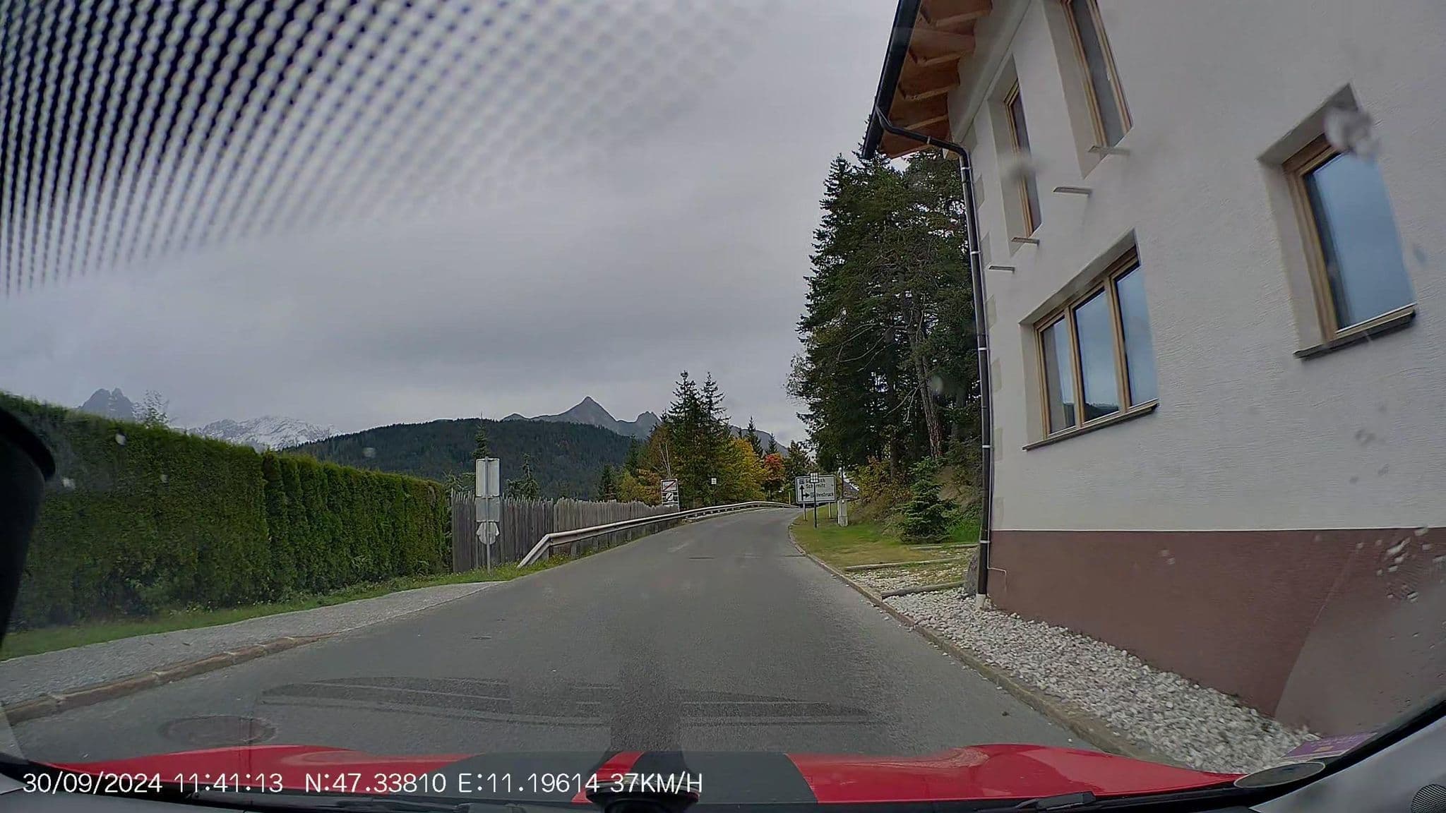 Street view near Gasthof Schlossberg, Seefeld in Tirol — © AR88 (CC BY-SA · Mapillary)