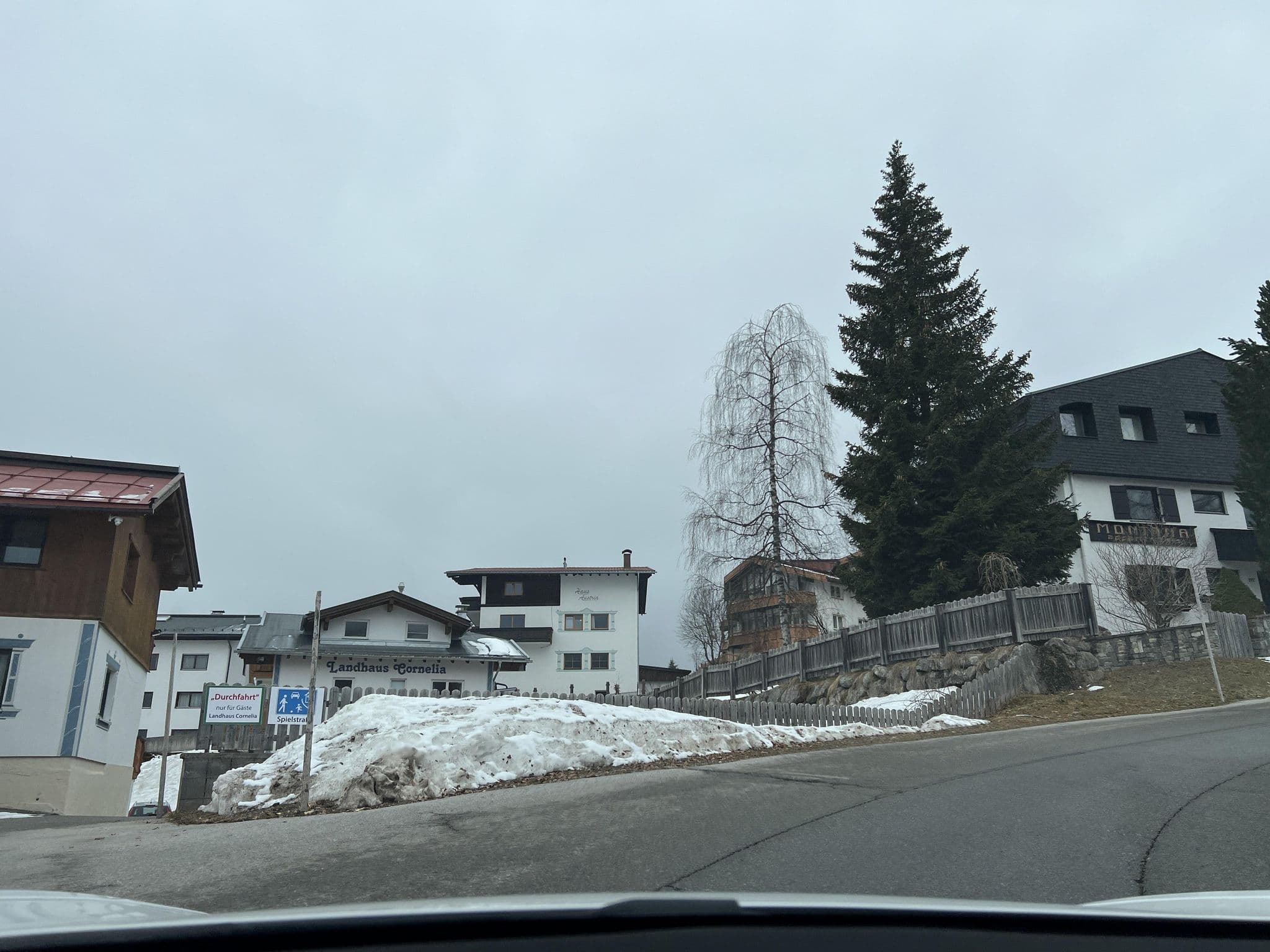 Street view near Alpenhof, Höfen — © ottor (CC BY-SA · Mapillary)