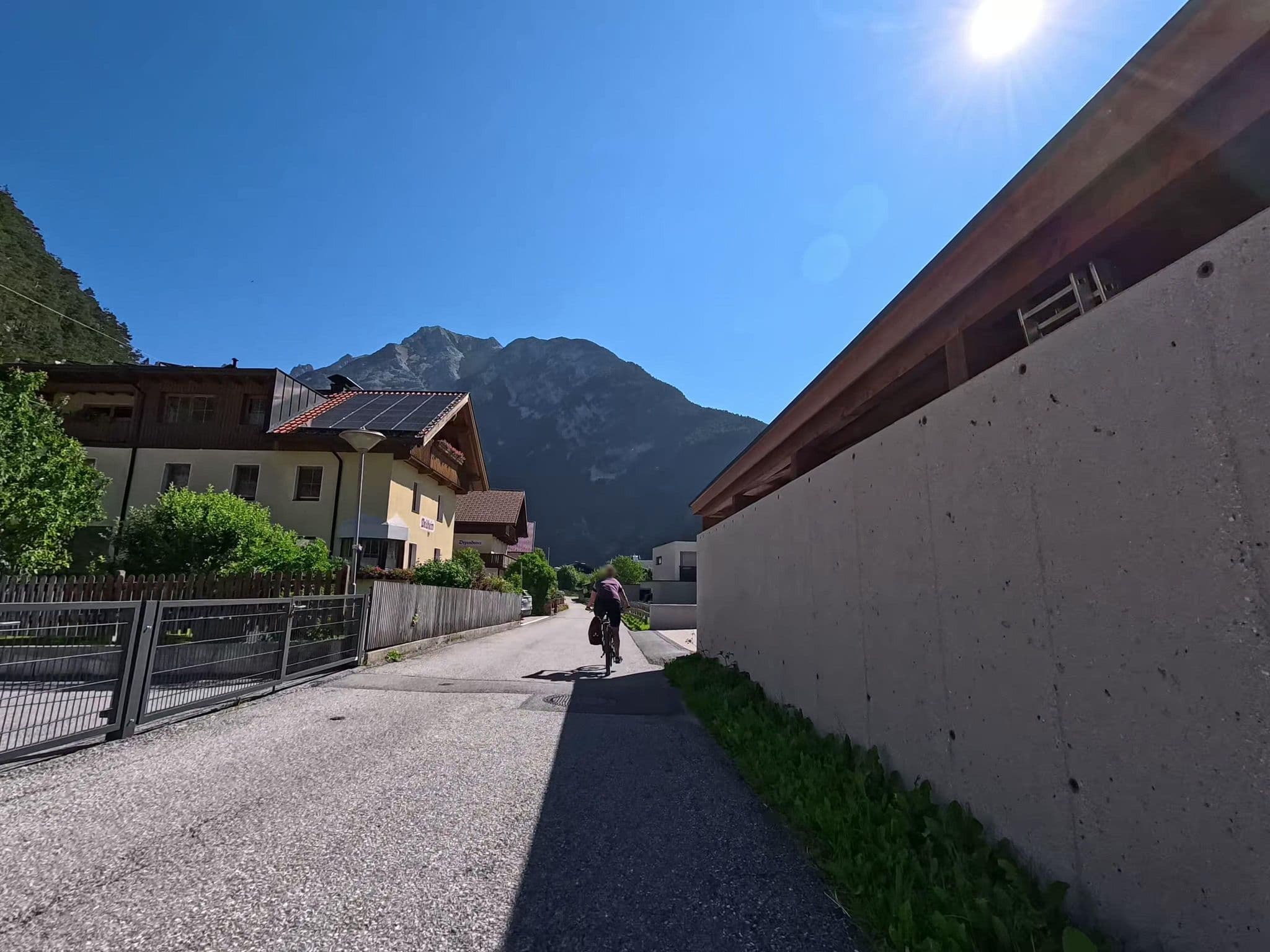 Street view near Haus Waldheim und Dependance, Scharnitz — © voyage-hors-saison (CC BY-SA · Mapillary)
