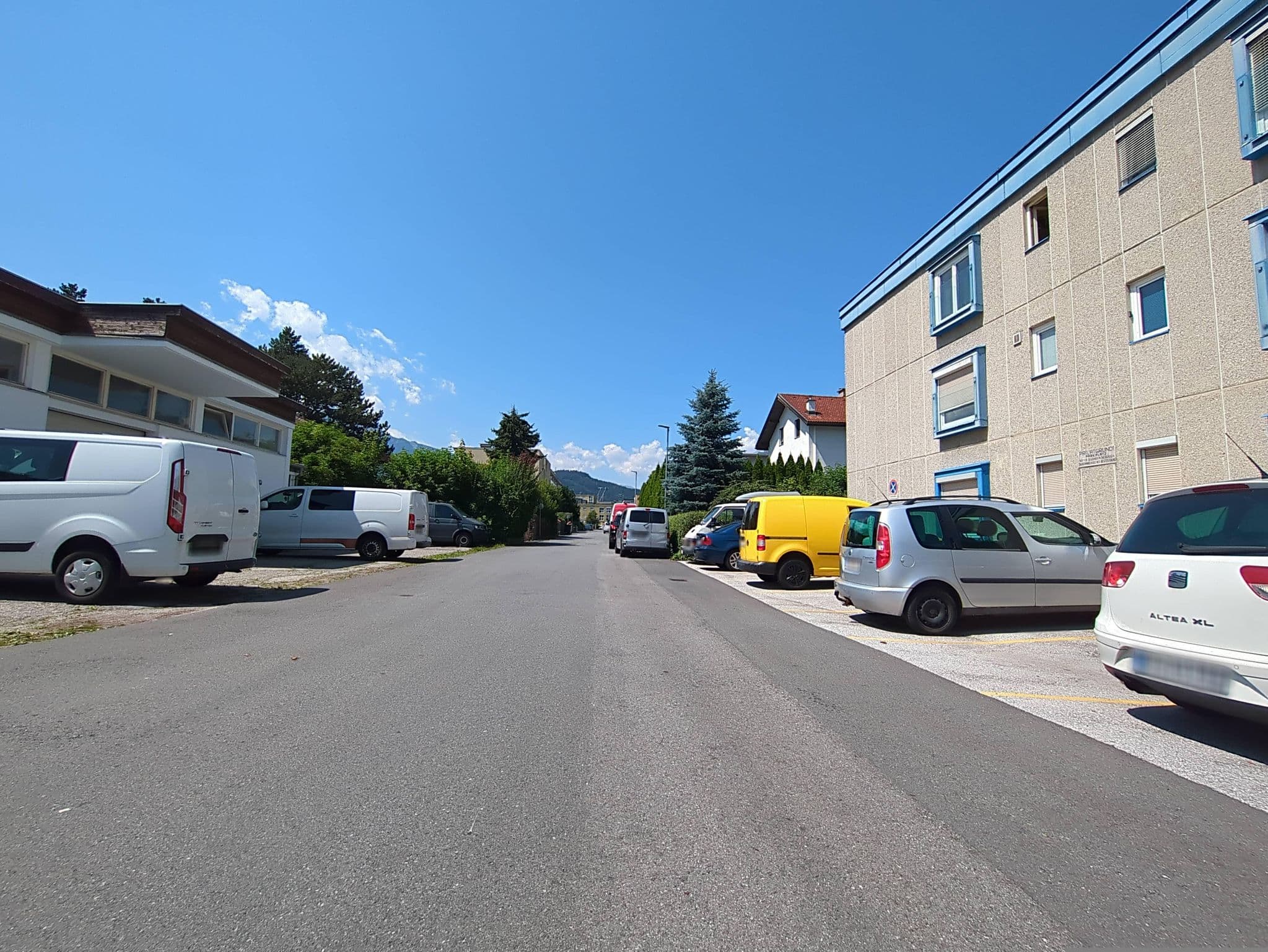 Street view near Hermine Rofner, Amras — © innsbruck-barrierefrei (CC BY-SA · Mapillary)
