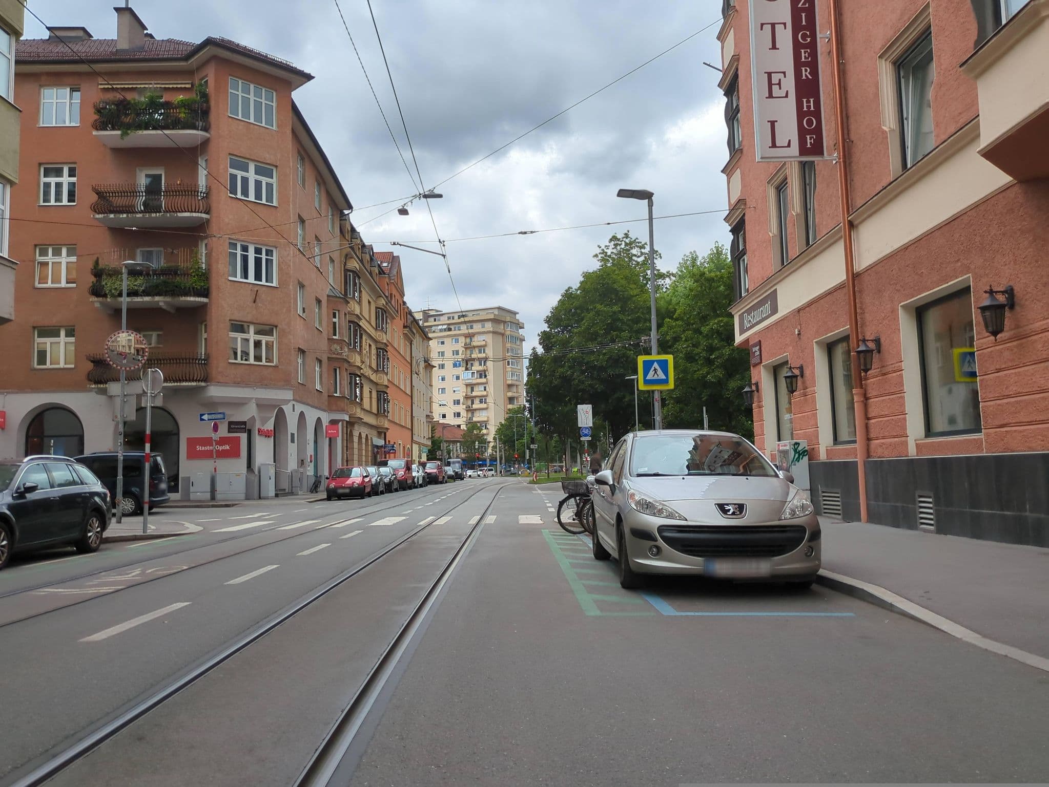Street view near Best Western Hotel Leipziger Hof, Pradl — © innsbruck-barrierefrei (CC BY-SA · Mapillary)