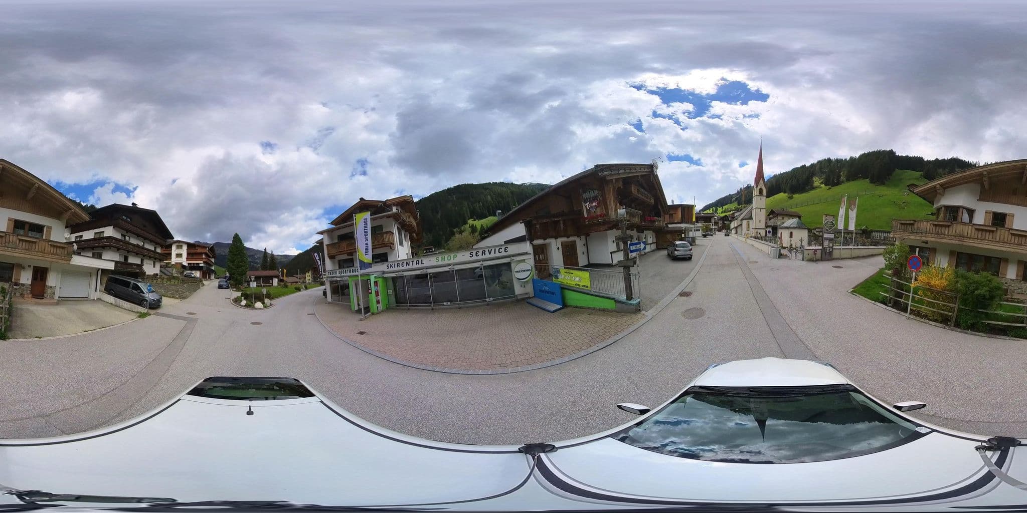 Street view near Alpendorf Anno Dazumal Exklusive Almhütten und Chalets Stefan Dengg, Tux — © osmplus_org (CC BY-SA · Mapillary)