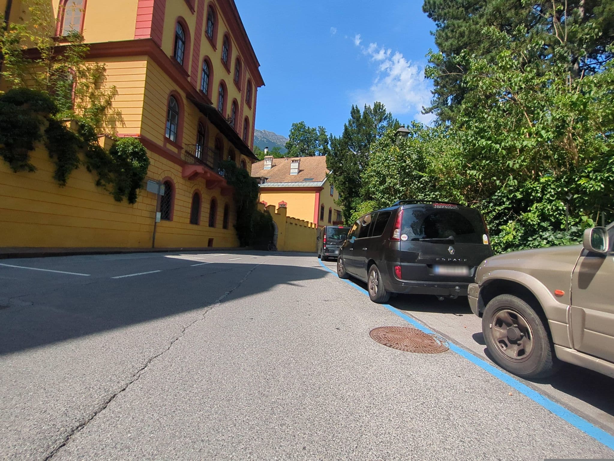 Street view near Where2buy, Mühlau — © innsbruck-barrierefrei (CC BY-SA · Mapillary)
