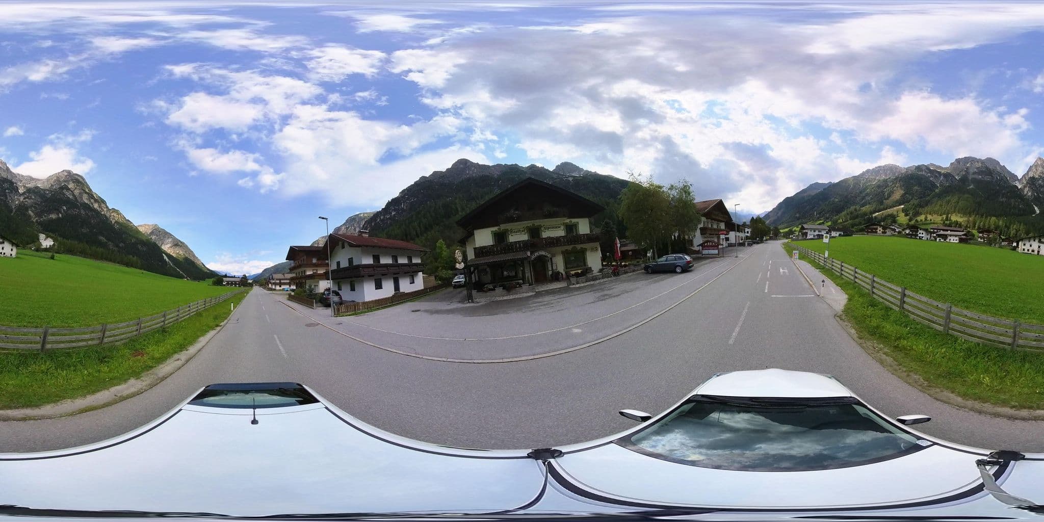 Street view near Gasthof Alpenrose und Pension Nina, Trins — © osmplus_org (CC BY-SA · Mapillary)
