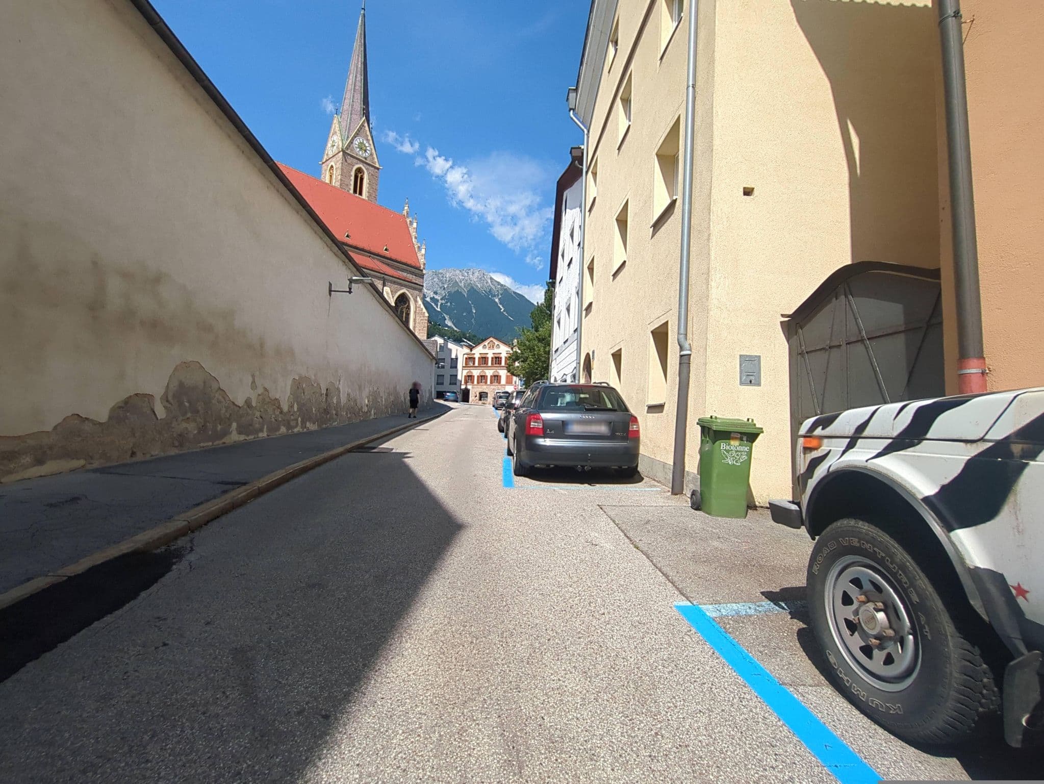 Street view near Hotel Engl GmbH, Mühlau — © innsbruck-barrierefrei (CC BY-SA · Mapillary)