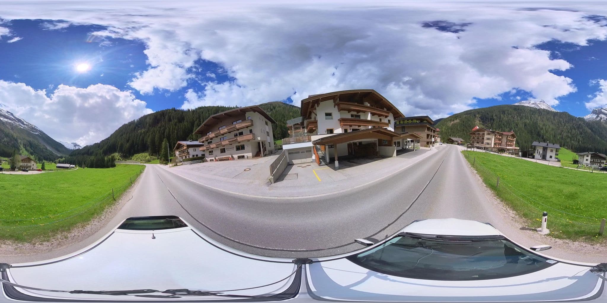 Street view near Haus Geierwand, Tux — © osmplus_org (CC BY-SA · Mapillary)