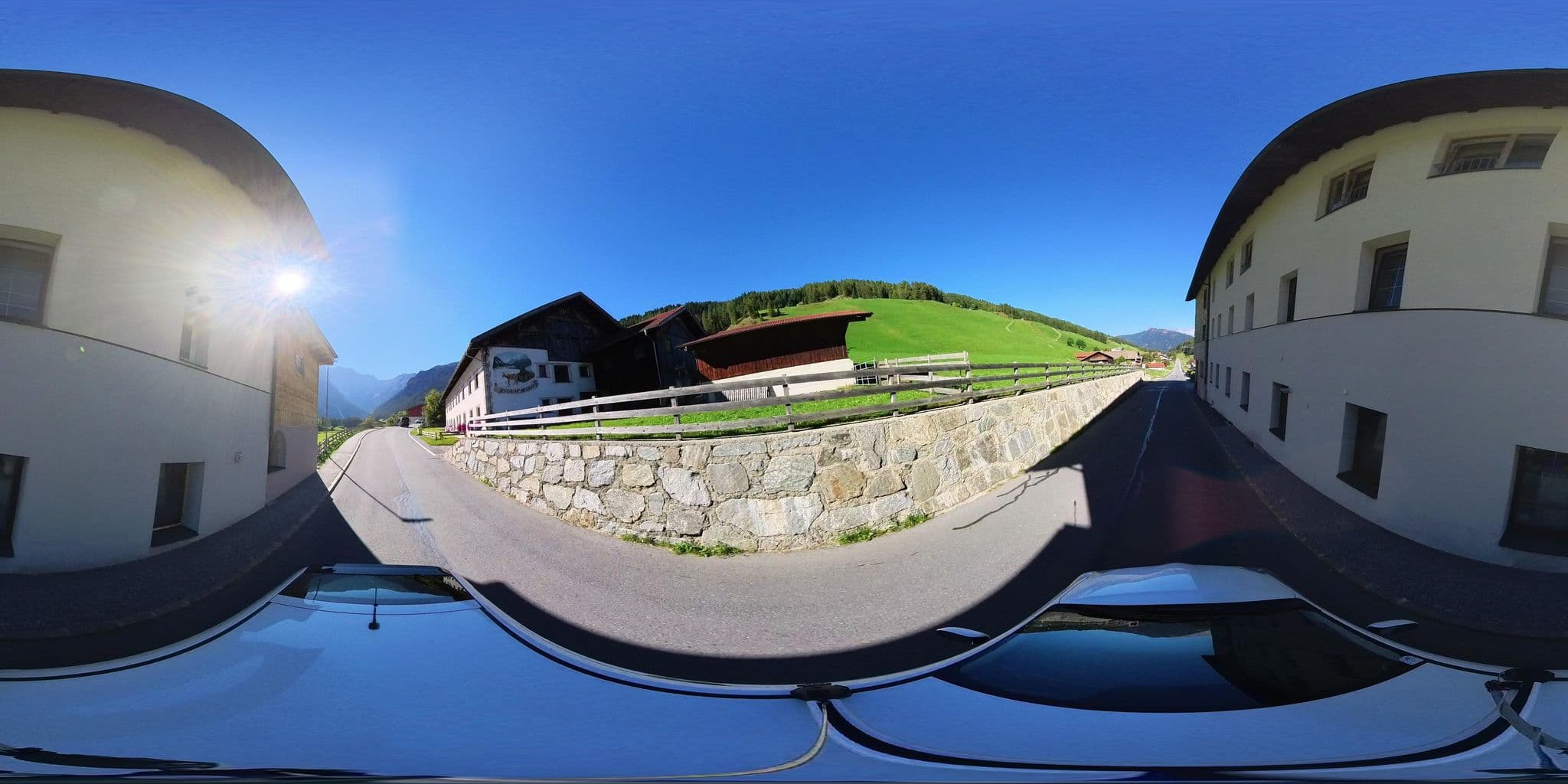 Street view near Almis Berghotel, Gries am Brenner — © osmplus_org (CC BY-SA · Mapillary)