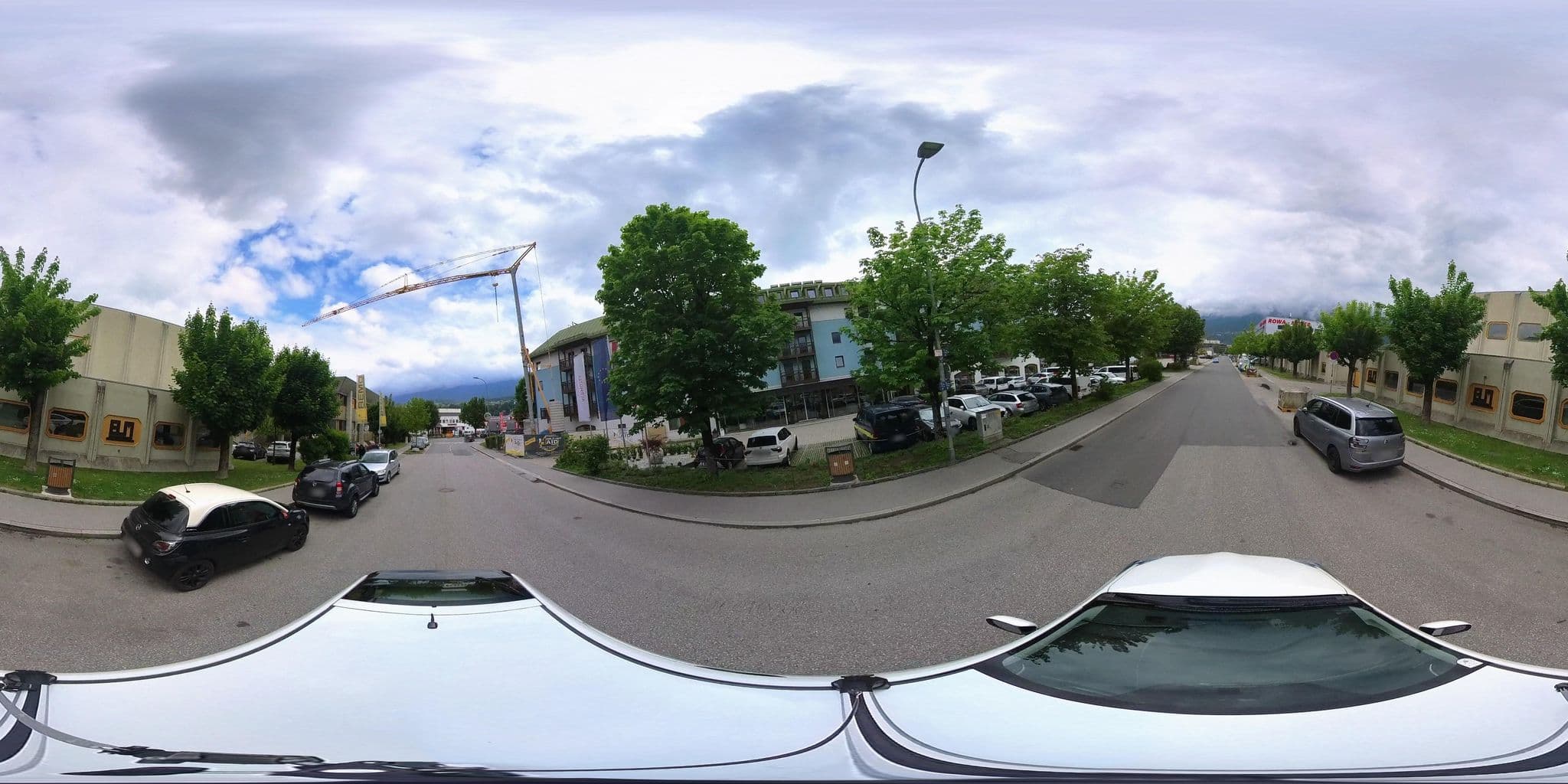 Street view near Austrotel Hotelbetriebsgesellschaft m.b.H., Pradl — © osmplus_org (CC BY-SA · Mapillary)