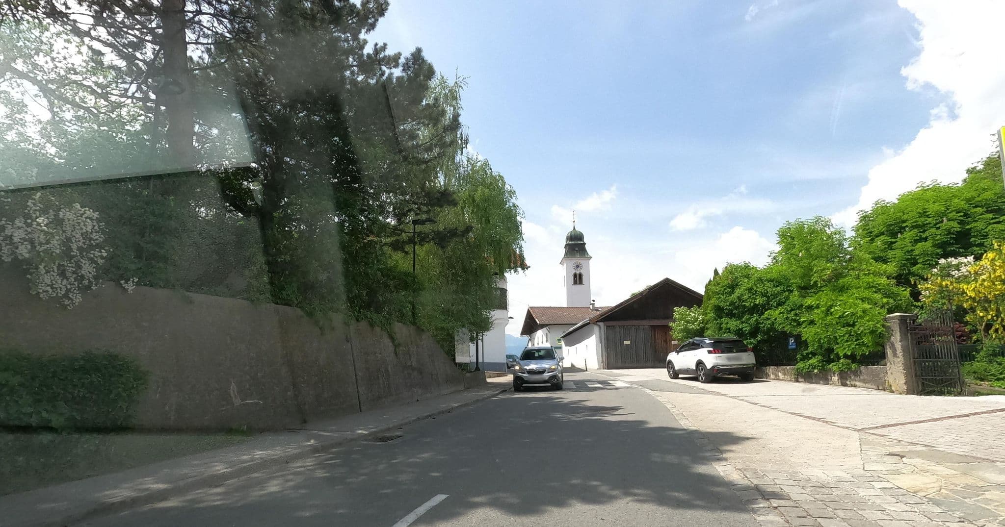 Street view near Gasthof Traube Isserwirt - Theresia Raitmayr, Lans — © masterofnoroad (CC BY-SA · Mapillary)