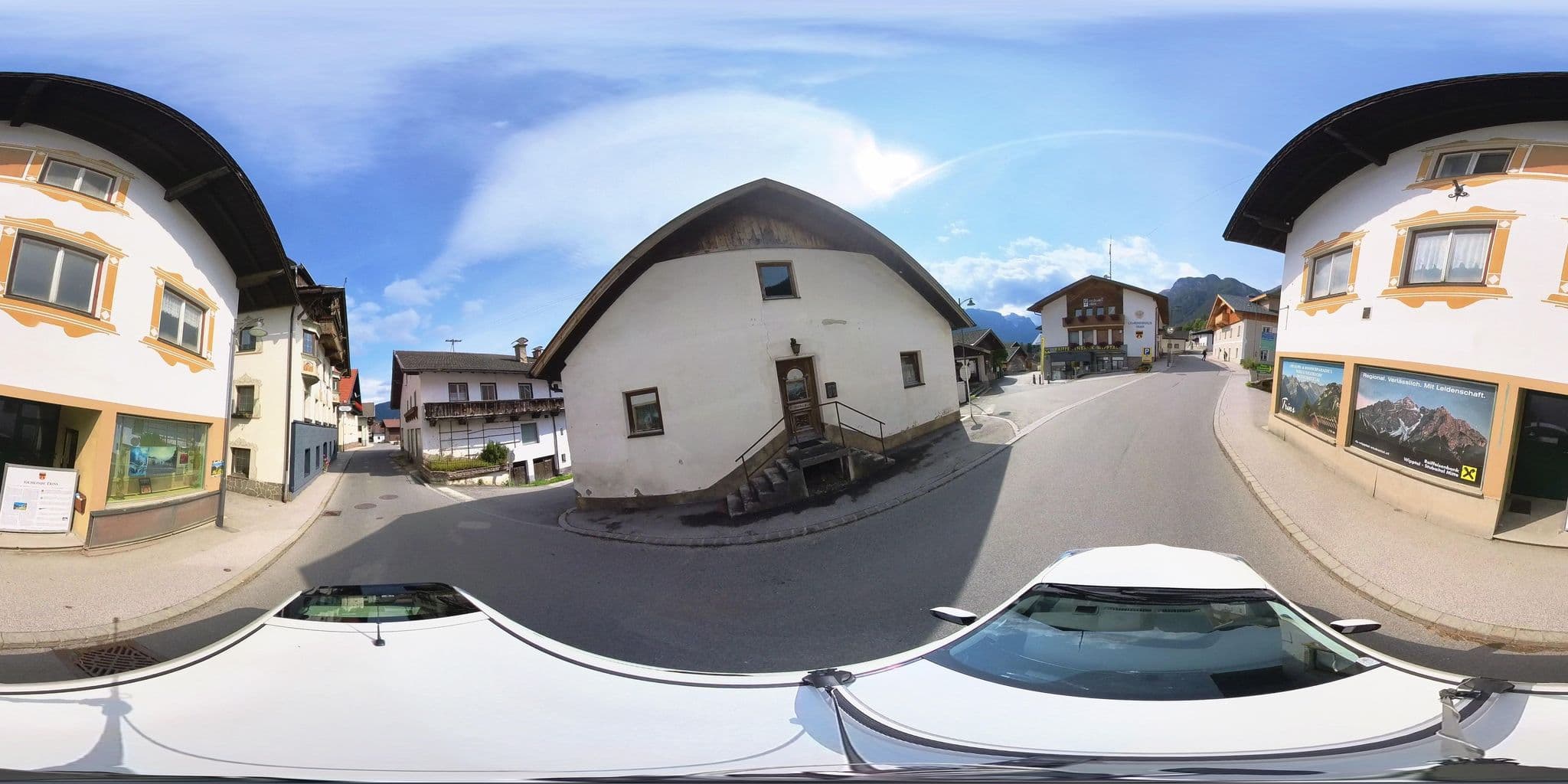 Street view near Hotel Wienerhof, Trins — © osmplus_org (CC BY-SA · Mapillary)