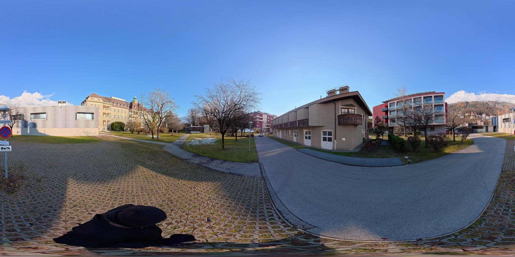 Street view near Haus Marillac Besinnungs- u Bildungshaus d Barmherzigen Schwestern, Mühlau — © osmplus_org (CC BY-SA · Mapillary)