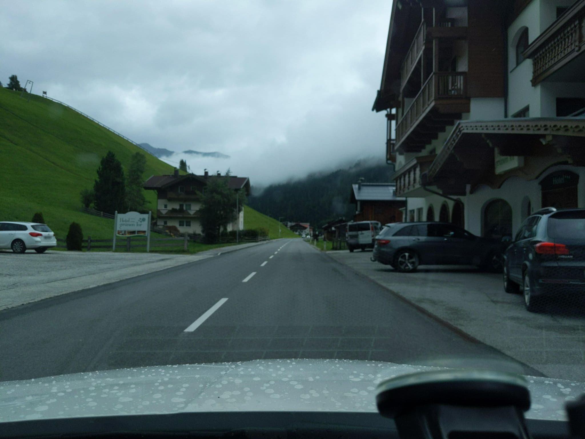 Street view near Hotel Eden am Grünen Tor Tux, Tux — © littlefool (CC BY-SA · Mapillary)