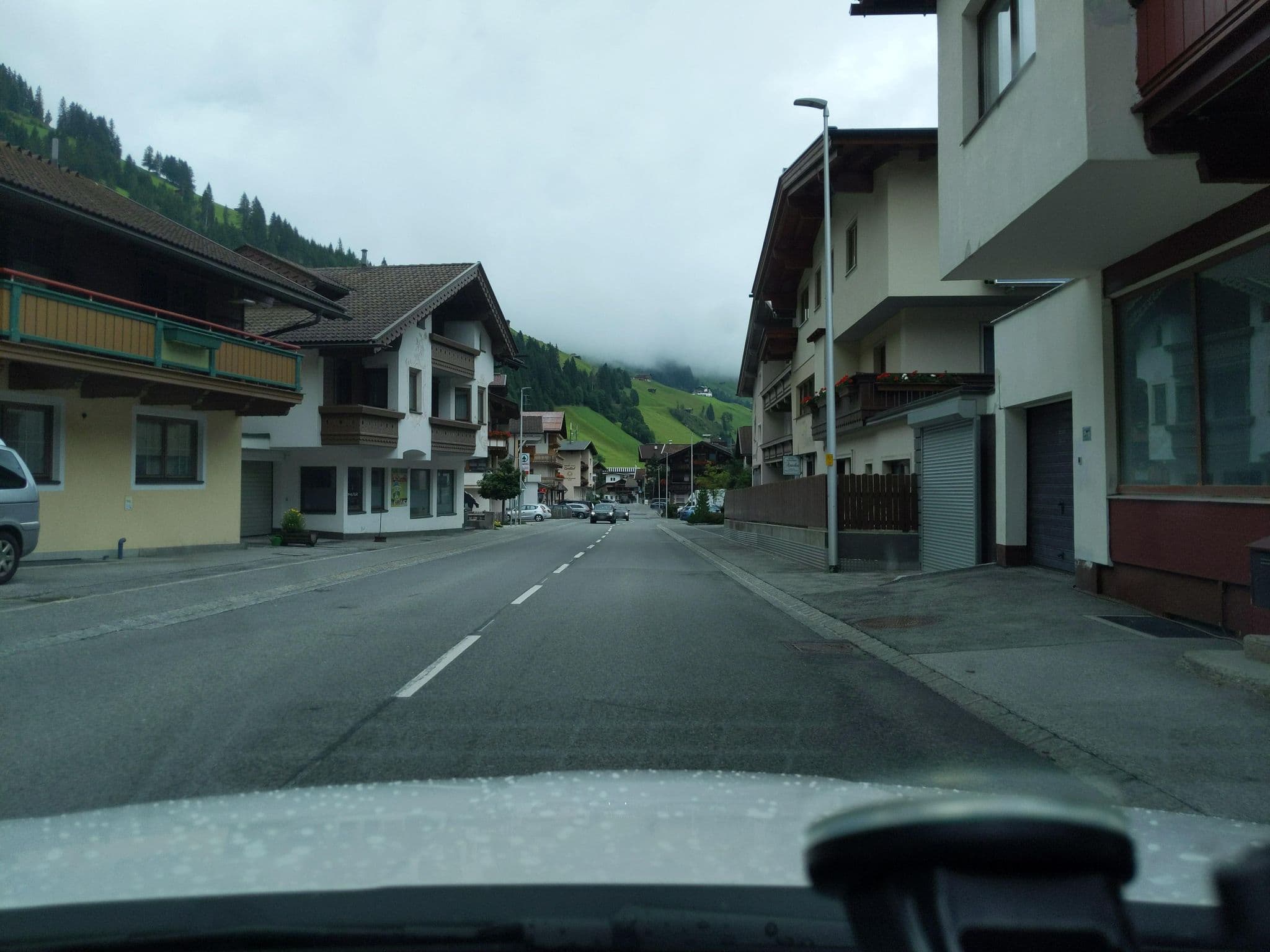 Street view near Walter Tipotsch GmbH, Tux — © littlefool (CC BY-SA · Mapillary)
