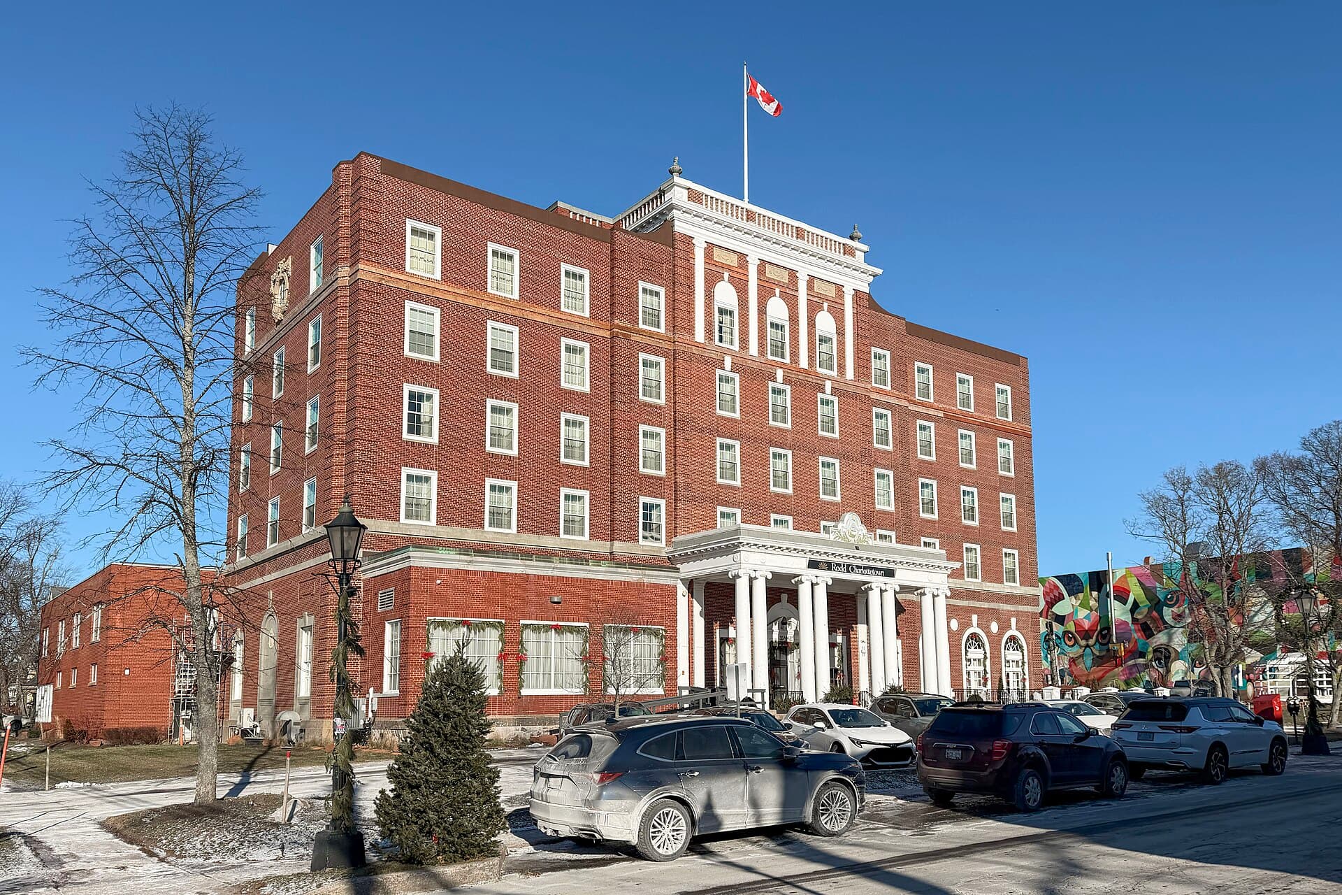 Rodd Charlottetown Hotel (via Wikimedia Commons, CC BY 4.0)
