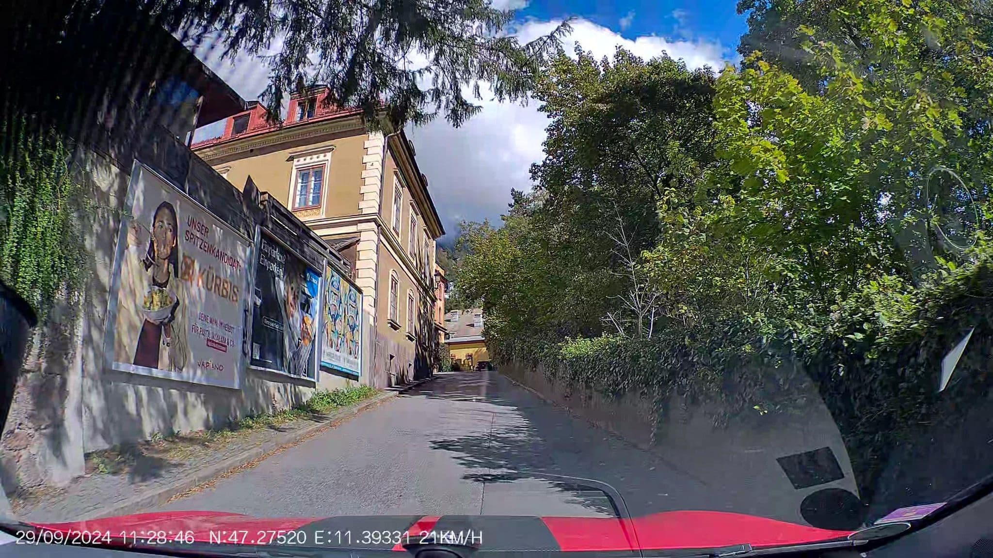 Street view near Glockenhaus St. Nikolaus, Mühlau — © AR88 (CC BY-SA · Mapillary)