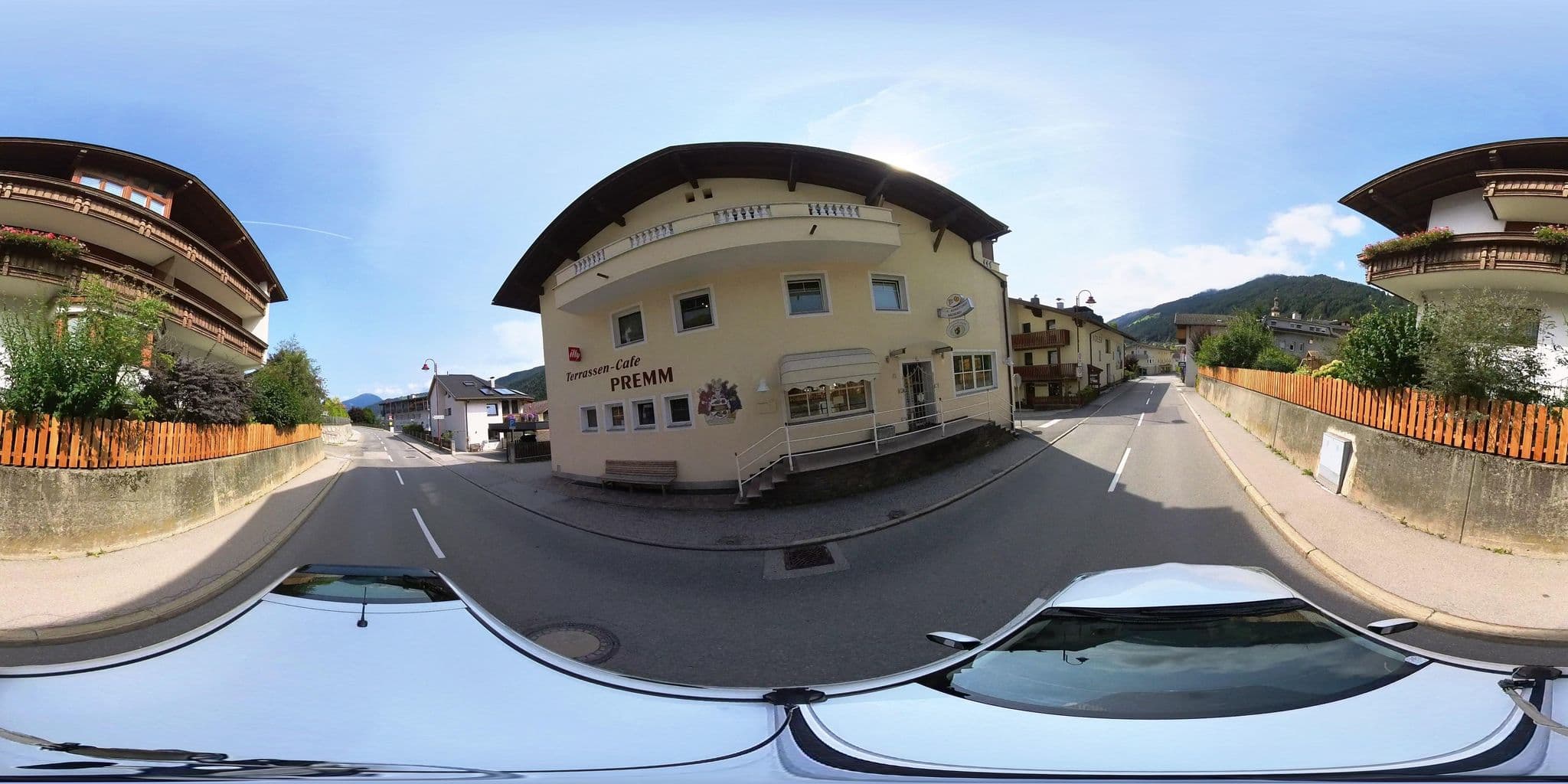 Street view near Zimmer 3, Fulpmes — © osmplus_org (CC BY-SA · Mapillary)