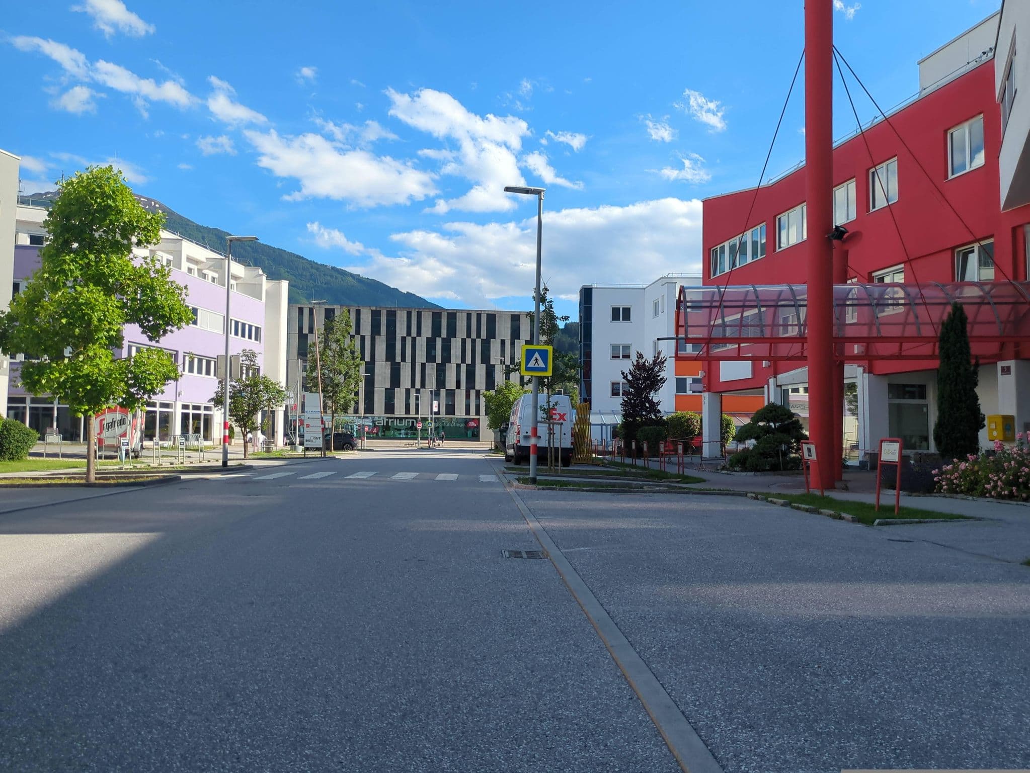 Street view near Adeo Alpin Holding GmbH, Pradl — © innsbruck-barrierefrei (CC BY-SA · Mapillary)