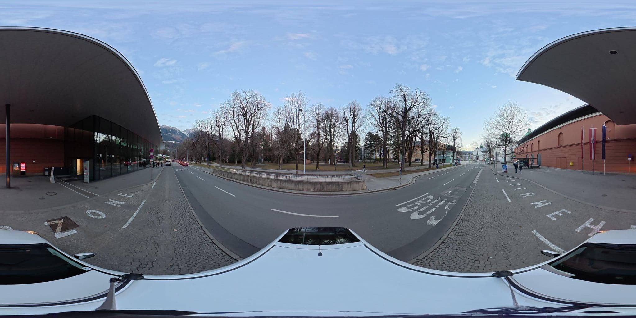 Street view near Congress und Messe Innsbruck GmbH, Innsbruck — © osmplus_org (CC BY-SA · Mapillary)