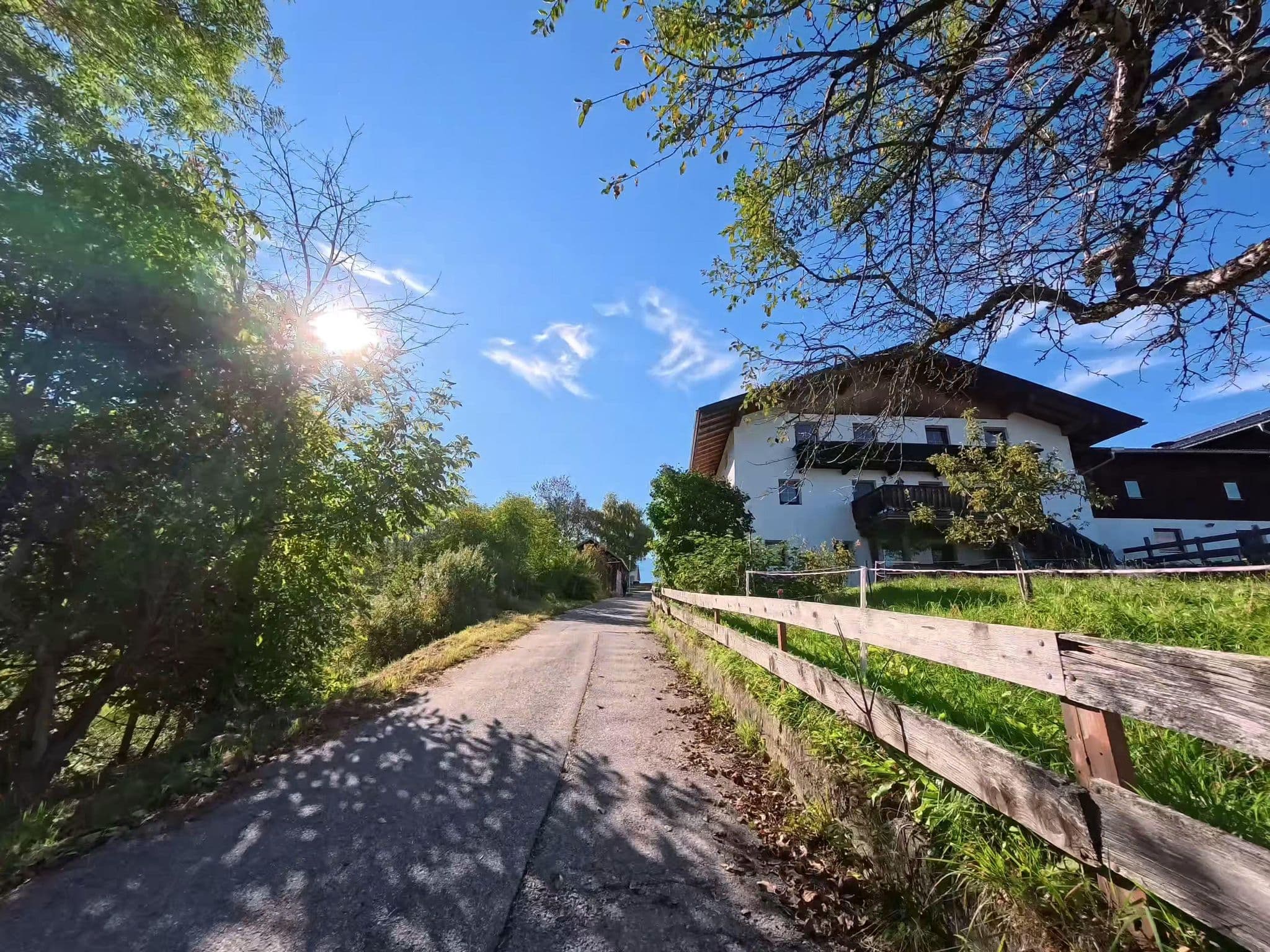 Street view near Brecherhof, Völs — © voyage-hors-saison (CC BY-SA · Mapillary)