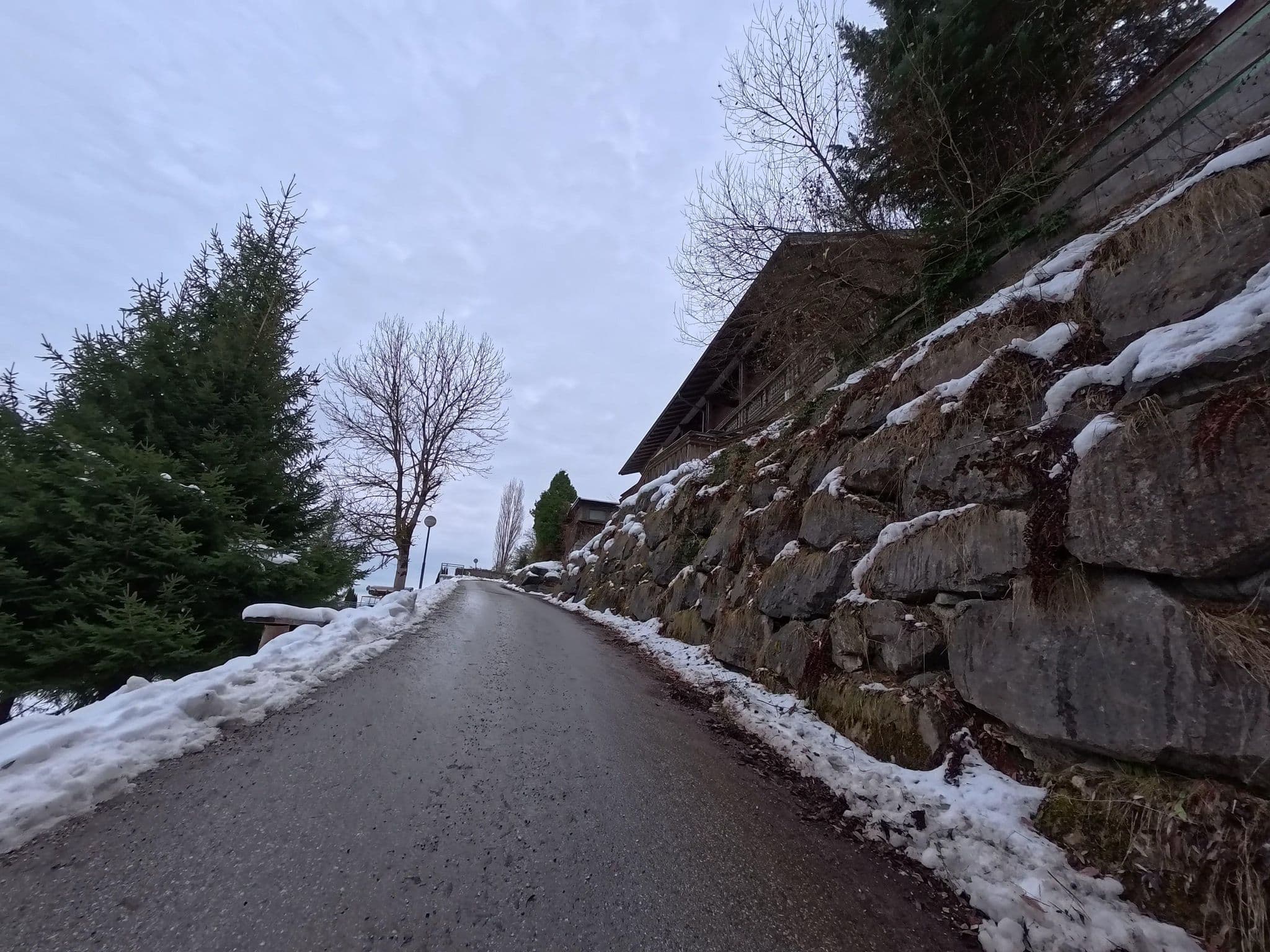 Street view near Gasthof Gruberwirt, Götzens — © voyage-hors-saison (CC BY-SA · Mapillary)