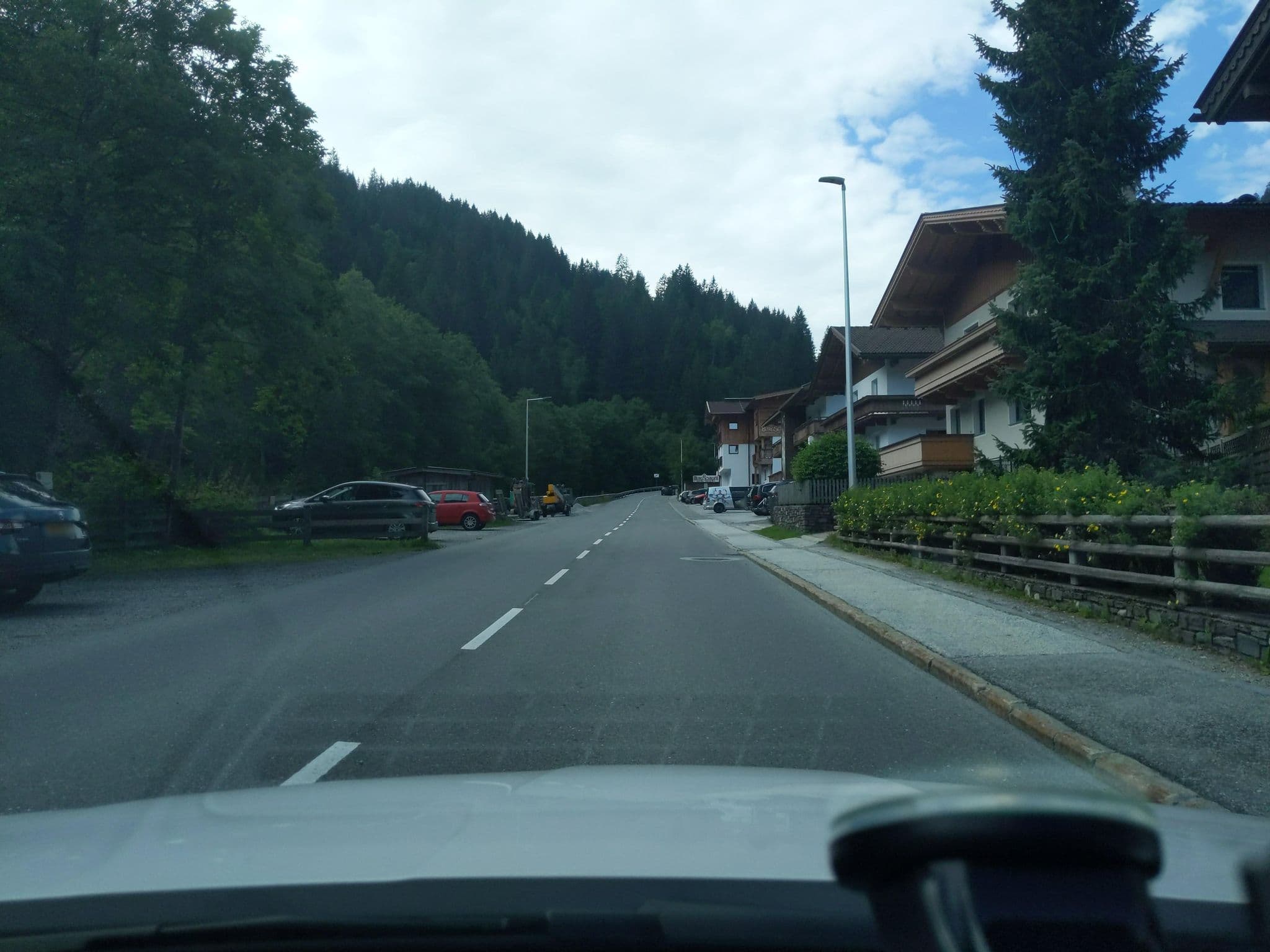 Street view near Ferienwohnungen Hinteranger, Tux — © littlefool (CC BY-SA · Mapillary)