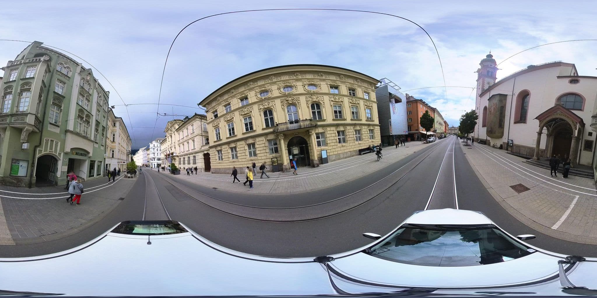 Street view near Innsbruck Hotels, Innsbruck — © osmplus_org (CC BY-SA · Mapillary)