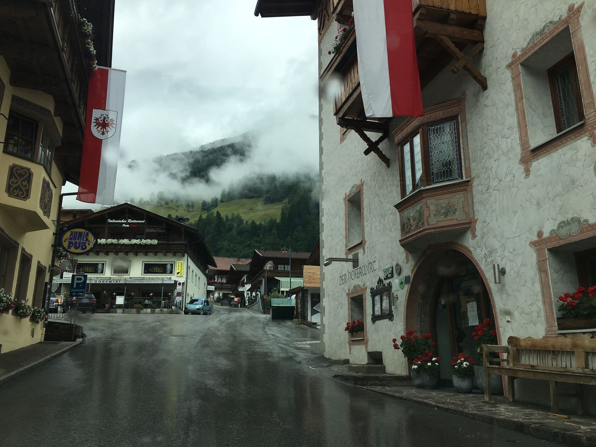 Street view near Zittera's Hoferwirt GmbH, Neustift im Stubaital — © chuck (CC BY-SA · Mapillary)