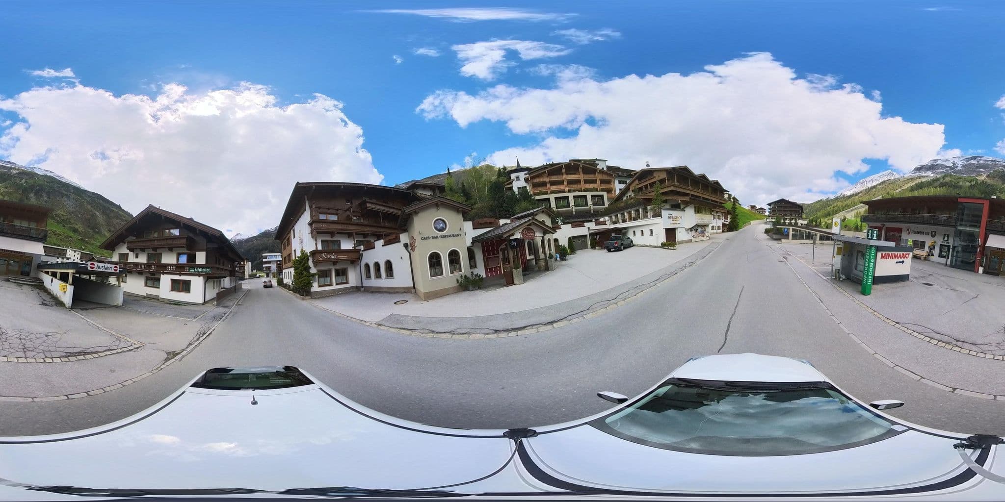 Street view near Hotel Berghof Dengg GmbH, Tux — © osmplus_org (CC BY-SA · Mapillary)