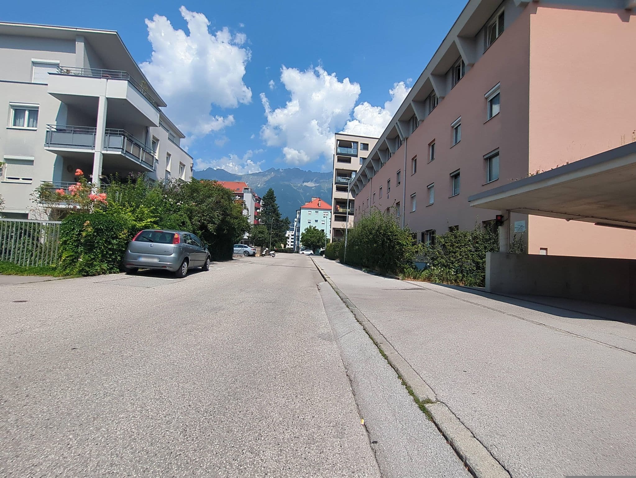 Street view near Andreas Kutil Übersiedlungen, Pradl — © innsbruck-barrierefrei (CC BY-SA · Mapillary)