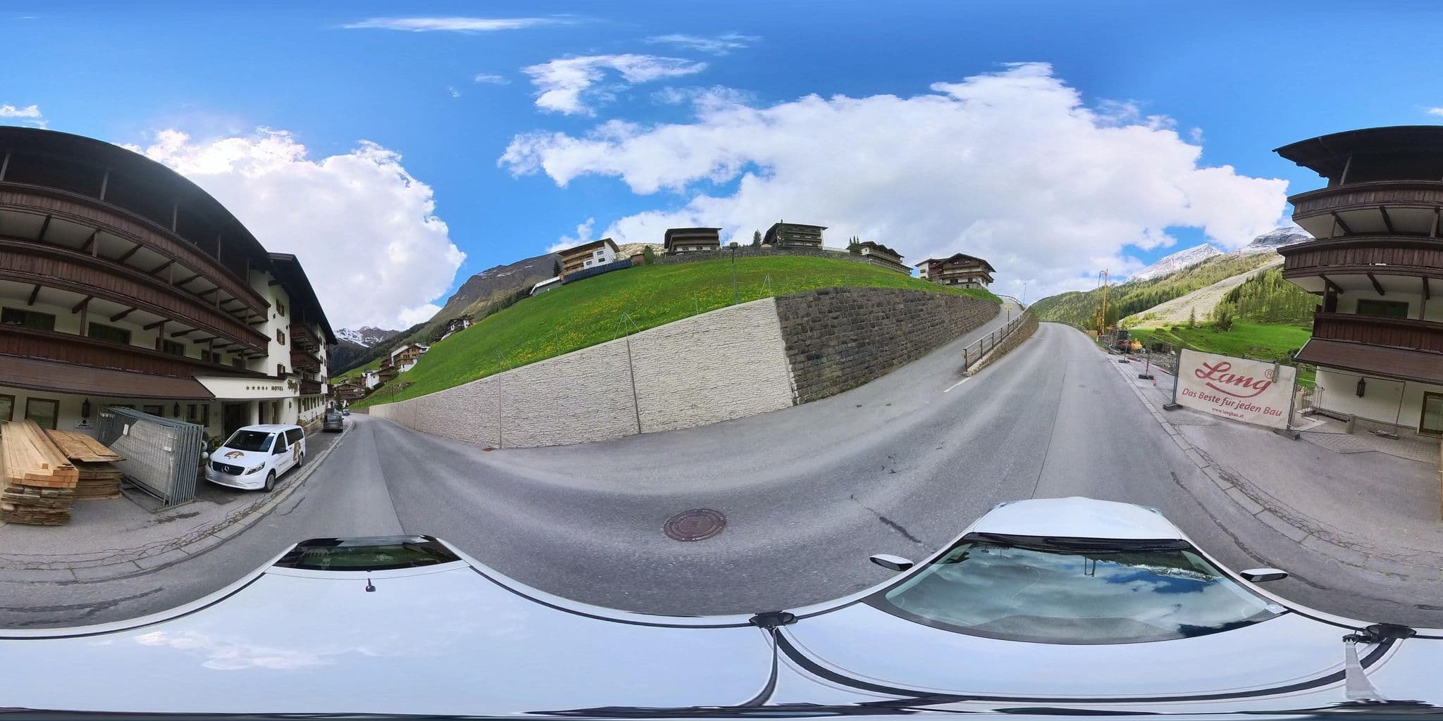 Street view near zimmer 104, Tux — © osmplus_org (CC BY-SA · Mapillary)