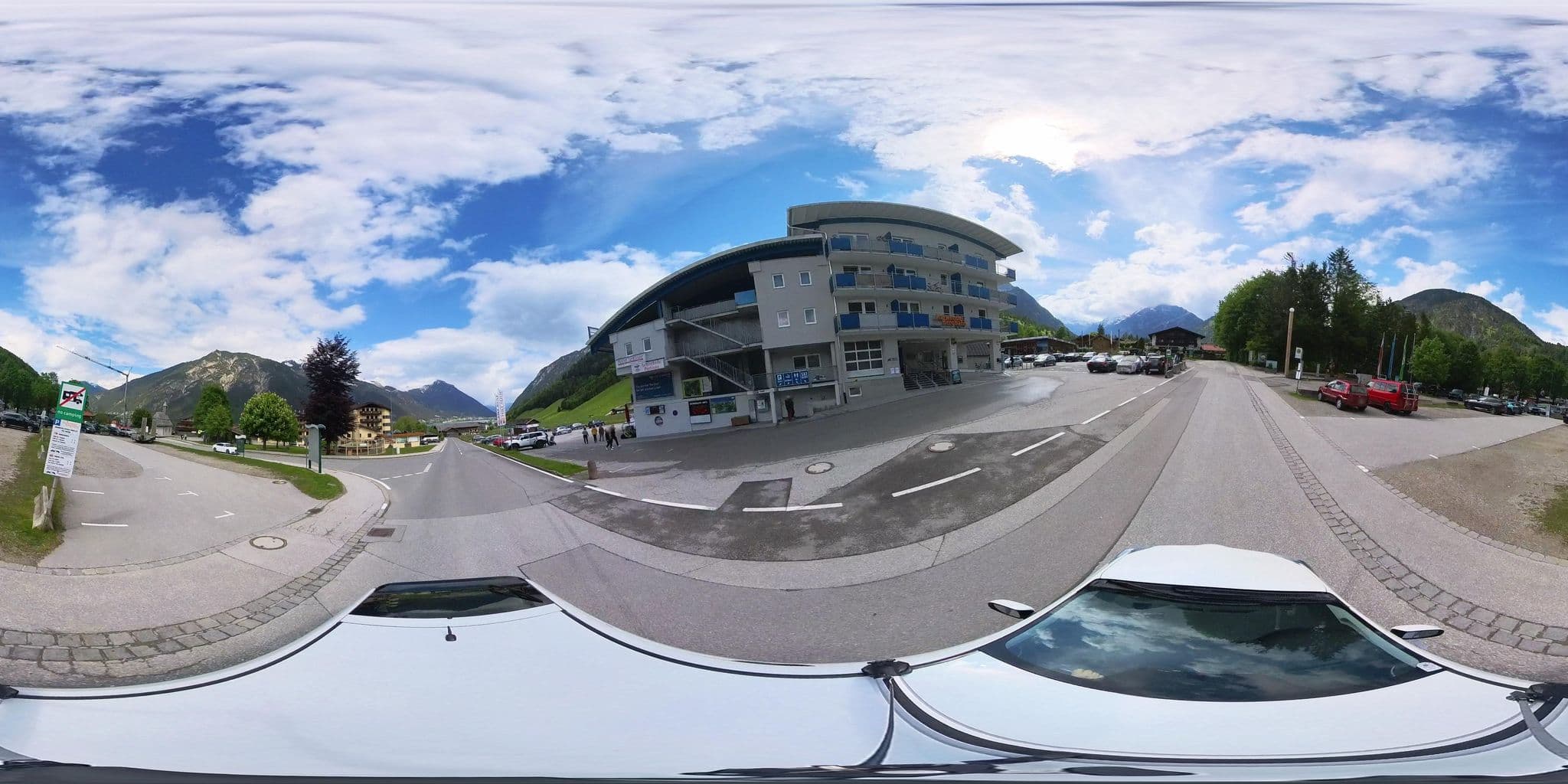 Street view near Alpengasthof Karwendel, Maurach — © osmplus_org (CC BY-SA · Mapillary)