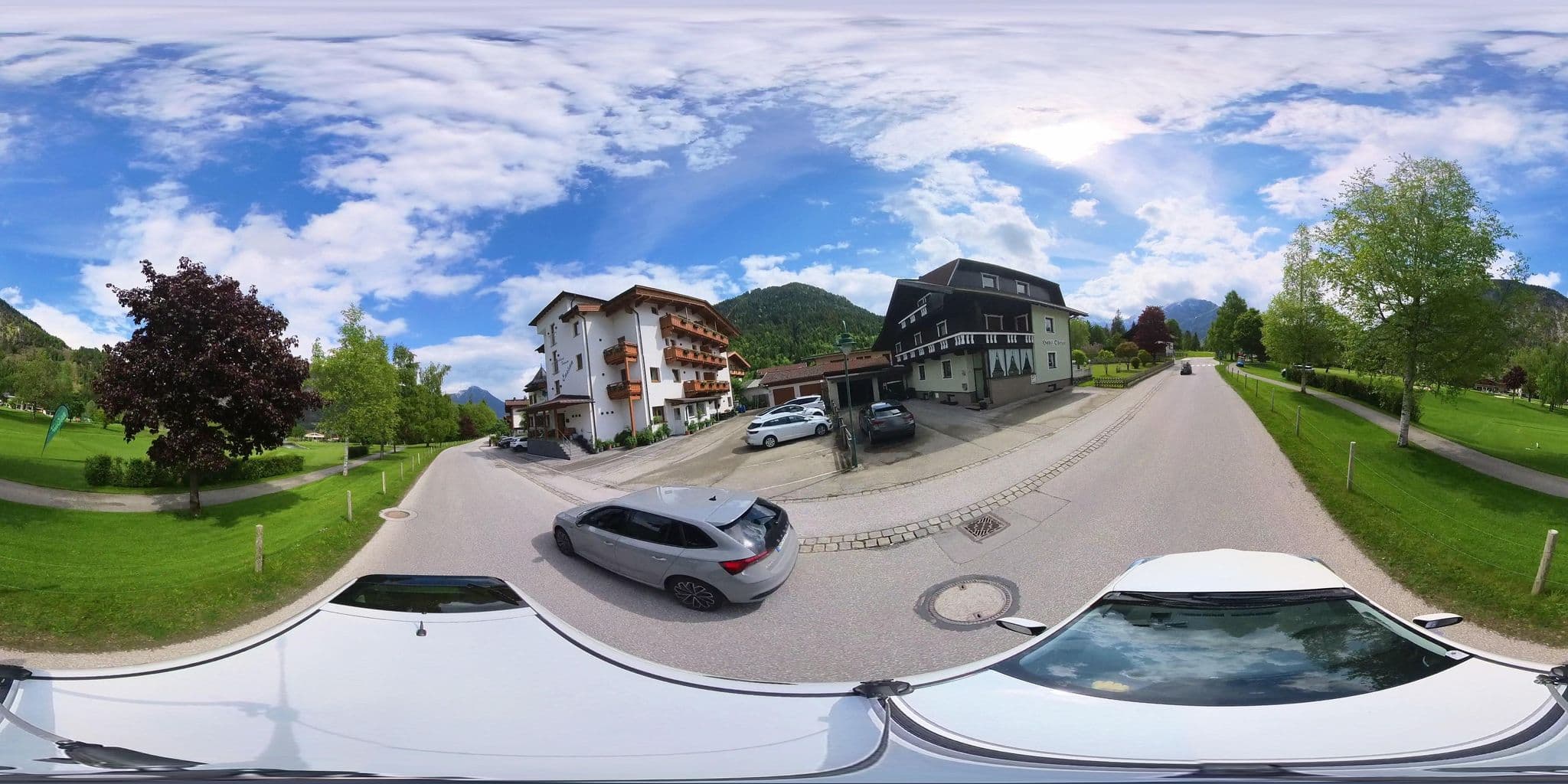 Street view near Villa Obrist, Maurach — © osmplus_org (CC BY-SA · Mapillary)