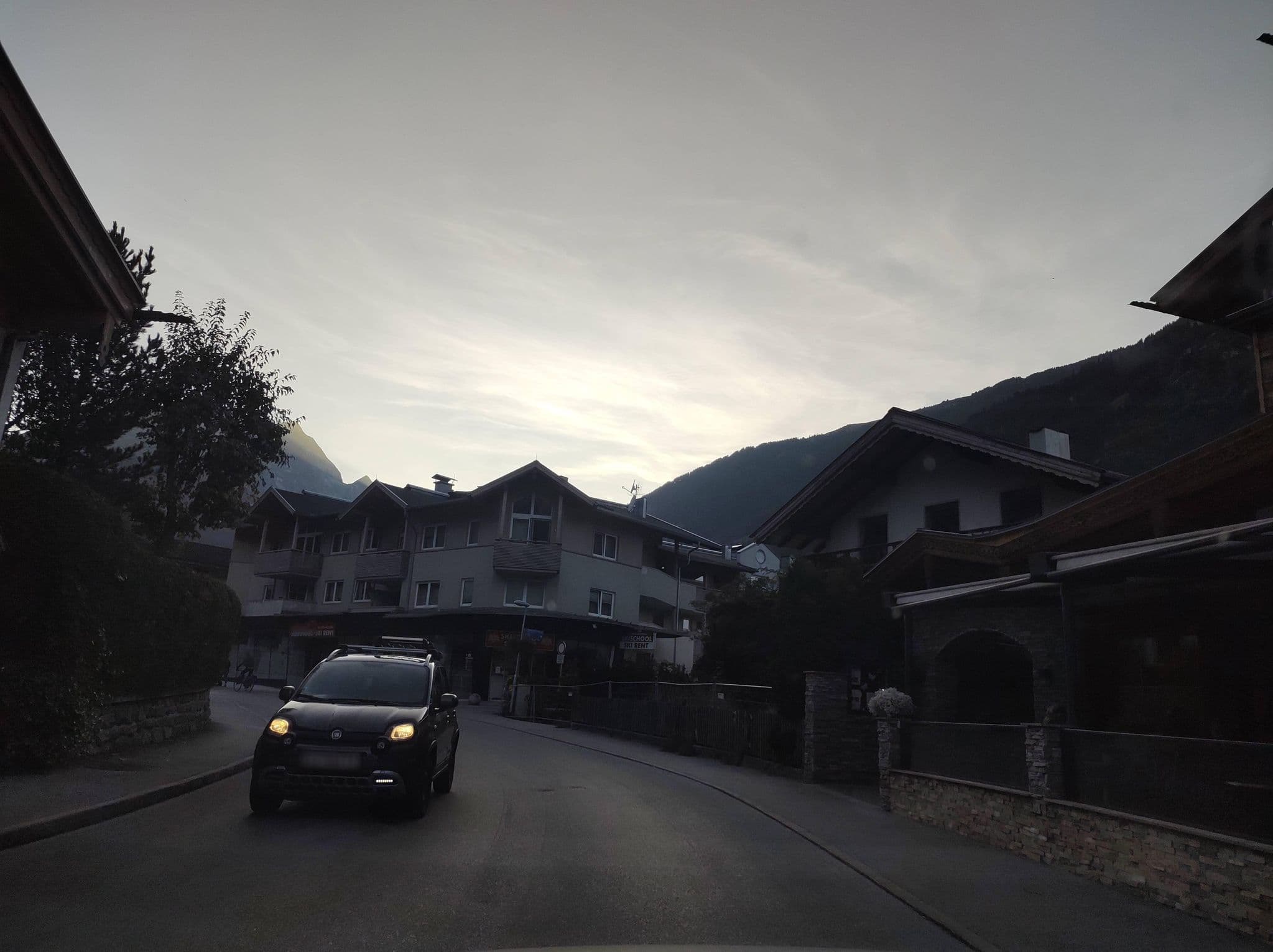 Street view near Jahreszeiten, Mayrhofen — © thetornado76 (CC BY-SA · Mapillary)