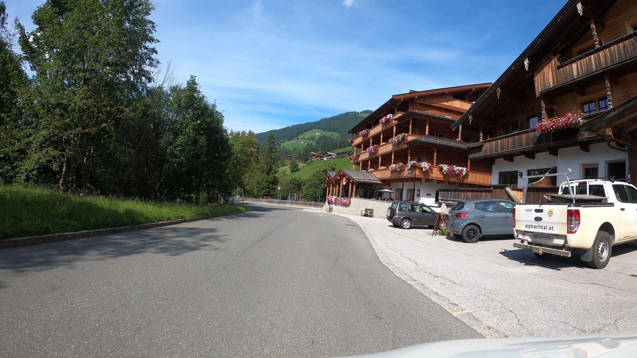 Street view near Cia GmbH & CoKG, Alpbach — © osmplus_org (CC BY-SA · Mapillary)