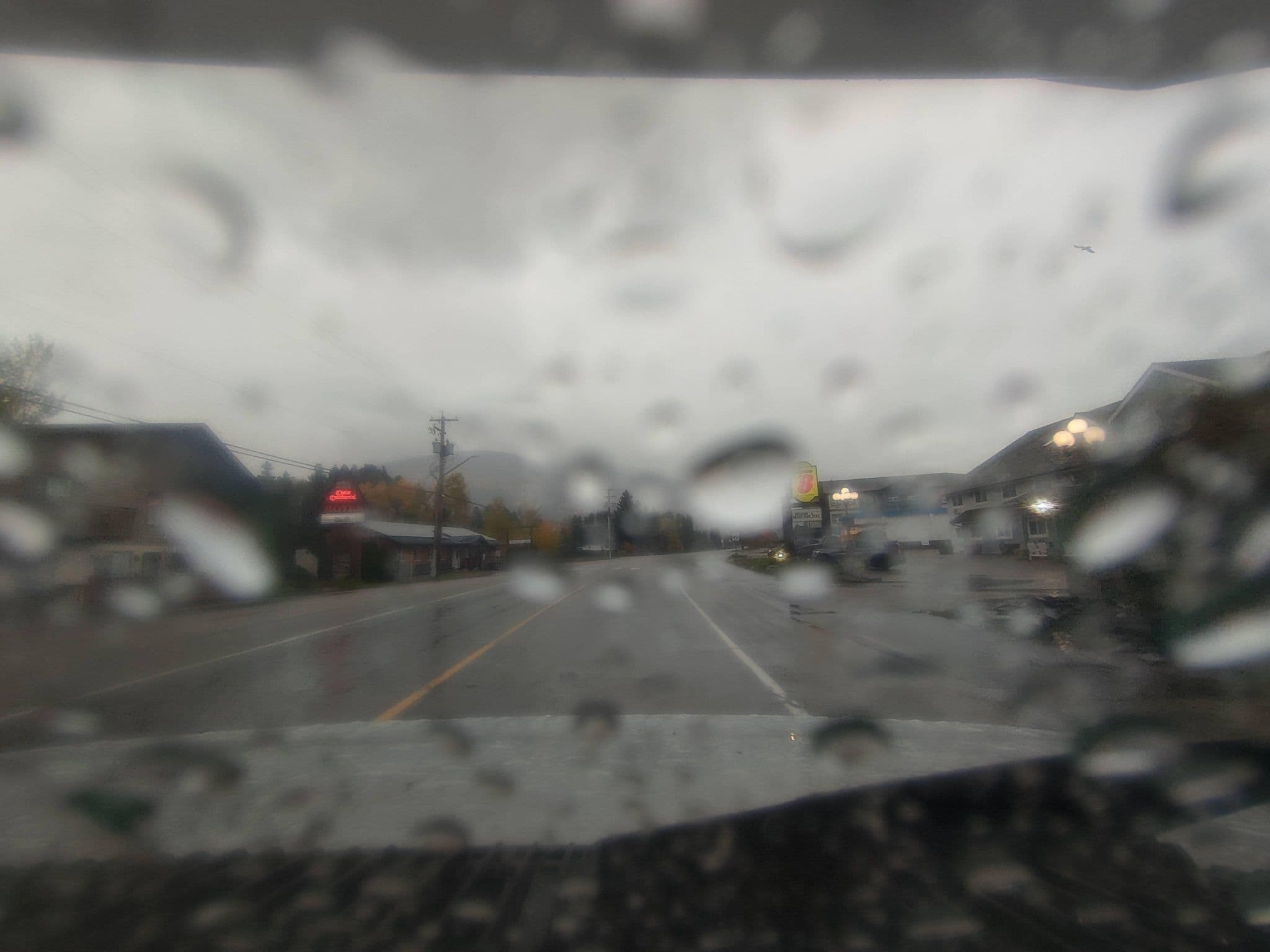 Street view near Yellowhead Motel, Valemount — © kibour (CC BY-SA · Mapillary)