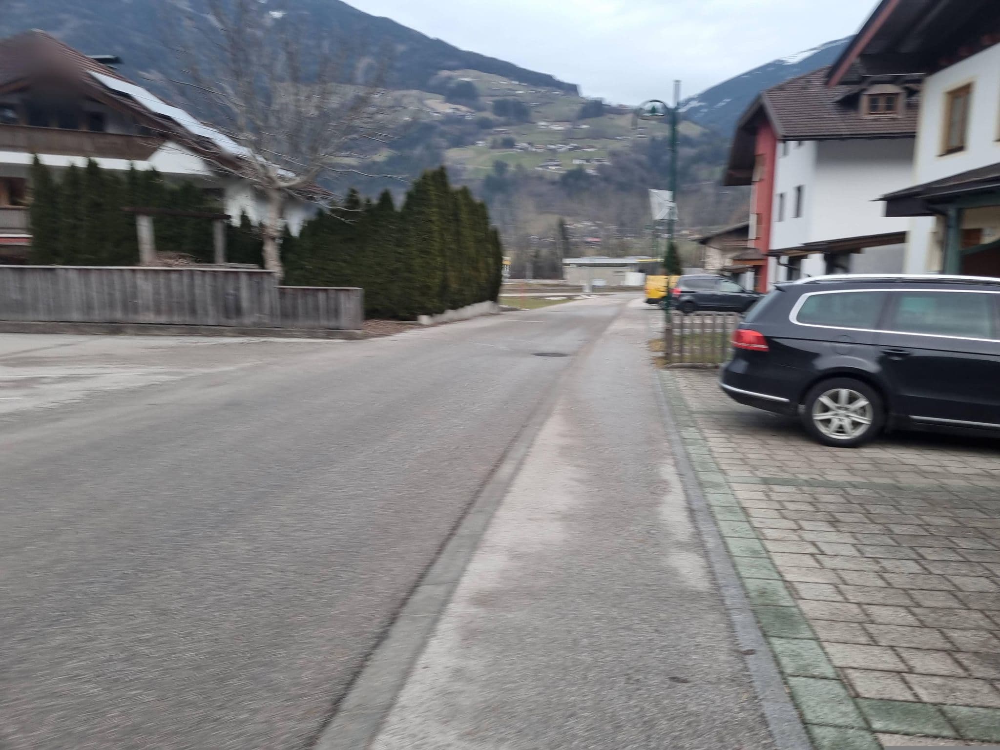 Street view near Haus Sabine Braunegger, Ried im Zillertal — © dsmm (CC BY-SA · Mapillary)
